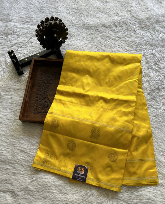 Narayanpet Silk Saree Yellow Colored Complemented with a Buti Border. - Sampradaya Designer Studio