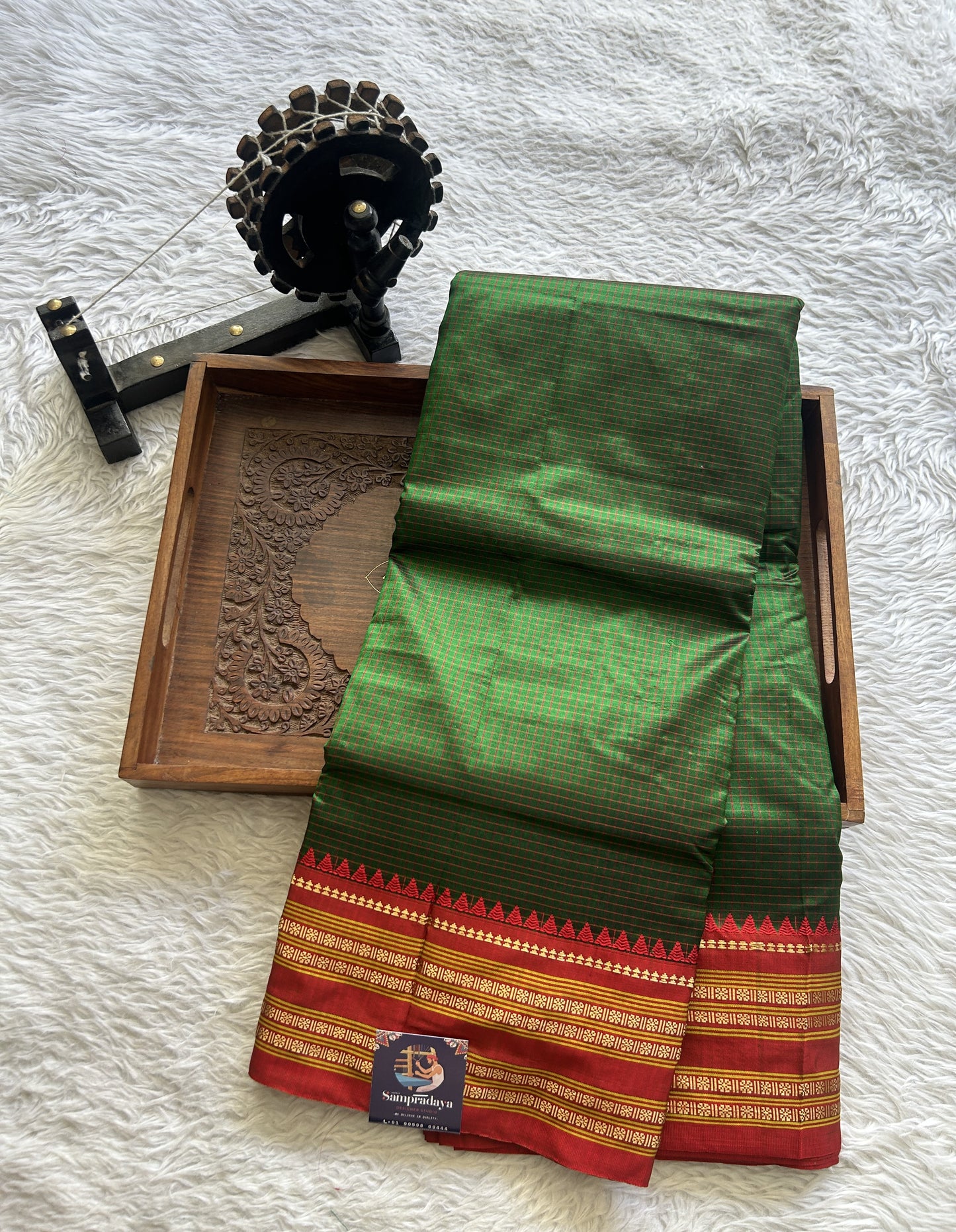 Narayanpet Silk Checks Saree Green Colored Complemented with a Red Zari Border. - Sampradaya Designer Studio