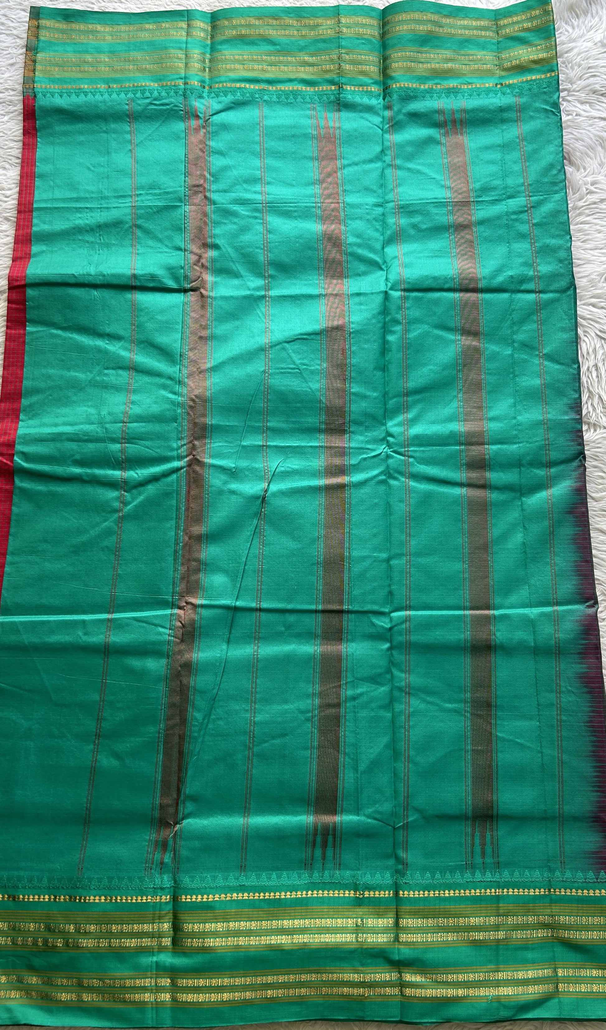 Narayanpet Silk Checks Saree Dark Pink Colored Complemented with a Rama Green Zari Border. - Sampradaya Designer Studio