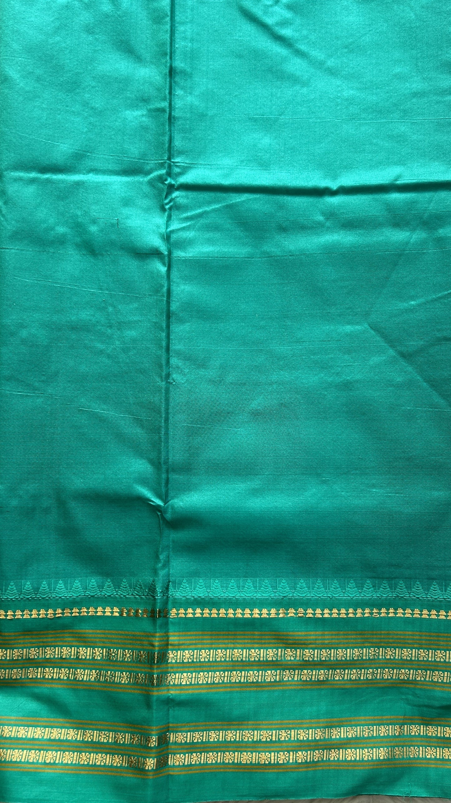 Narayanpet Silk Checks Saree Dark Pink Colored Complemented with a Rama Green Zari Border. - Sampradaya Designer Studio