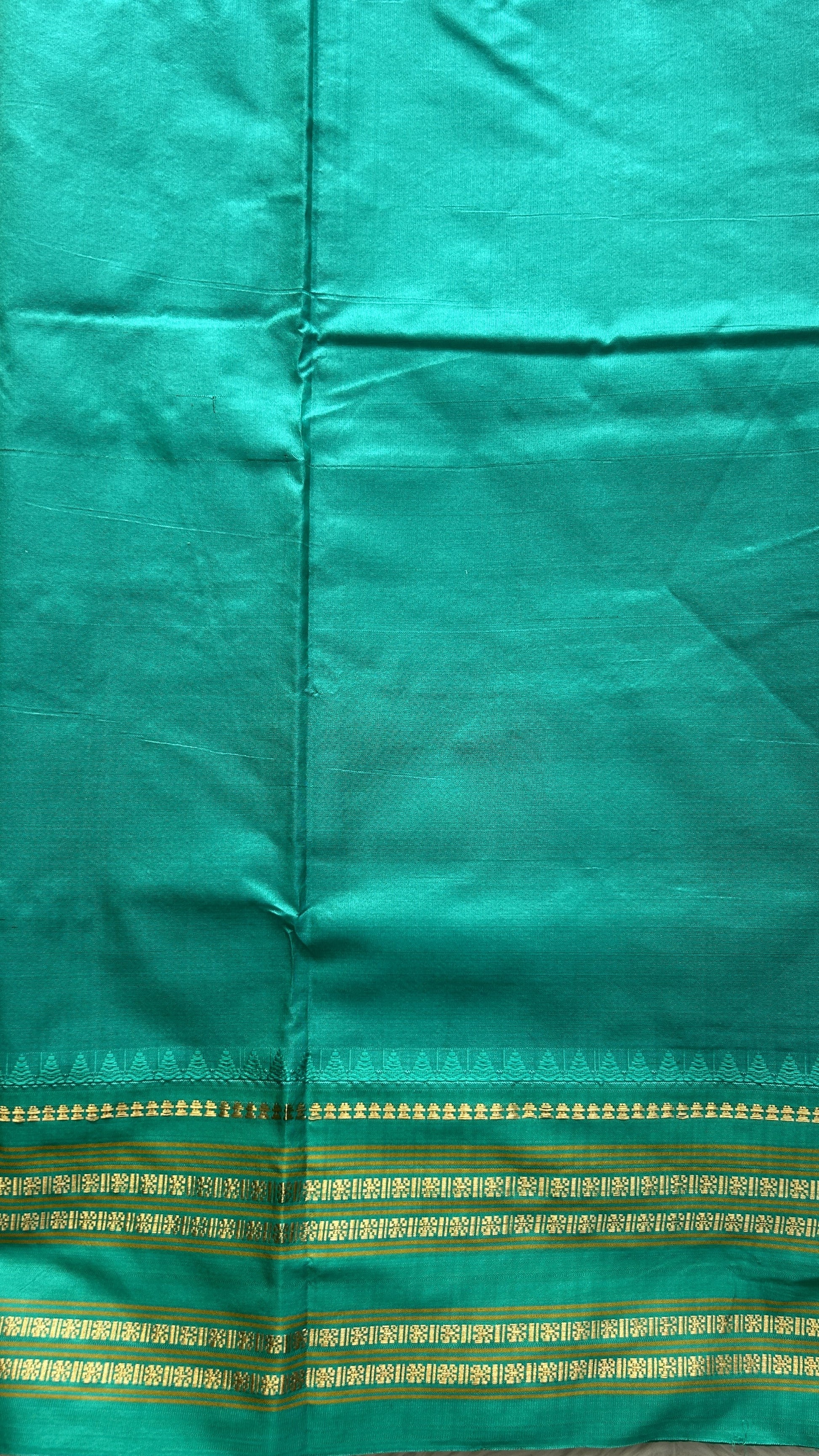 Narayanpet Silk Checks Saree Dark Pink Colored Complemented with a Rama Green Zari Border. - Sampradaya Designer Studio