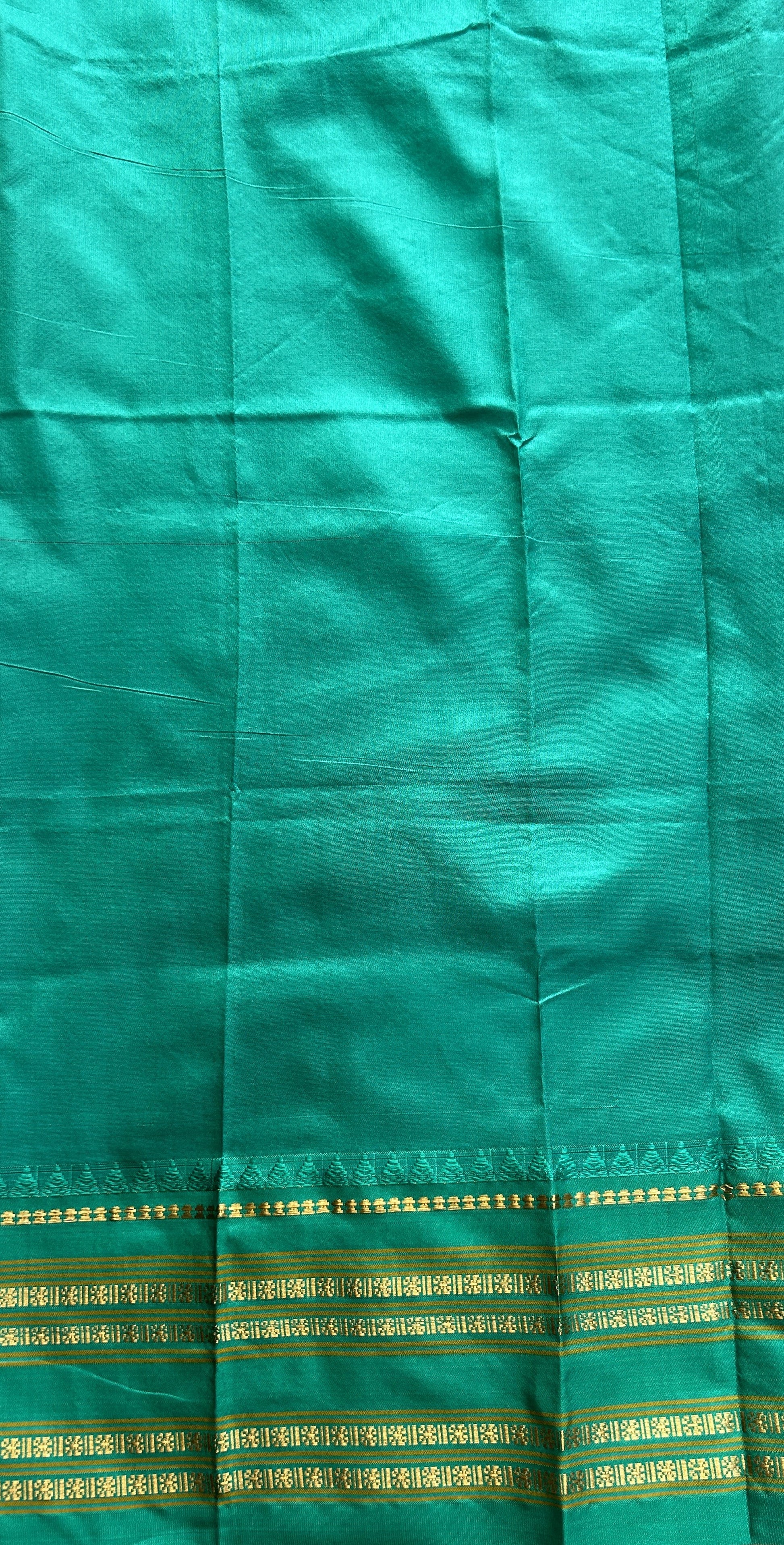 Narayanpet Silk Checks Saree Pink Colored Complemented with a Rama Green Zari Border. - Sampradaya Designer Studio