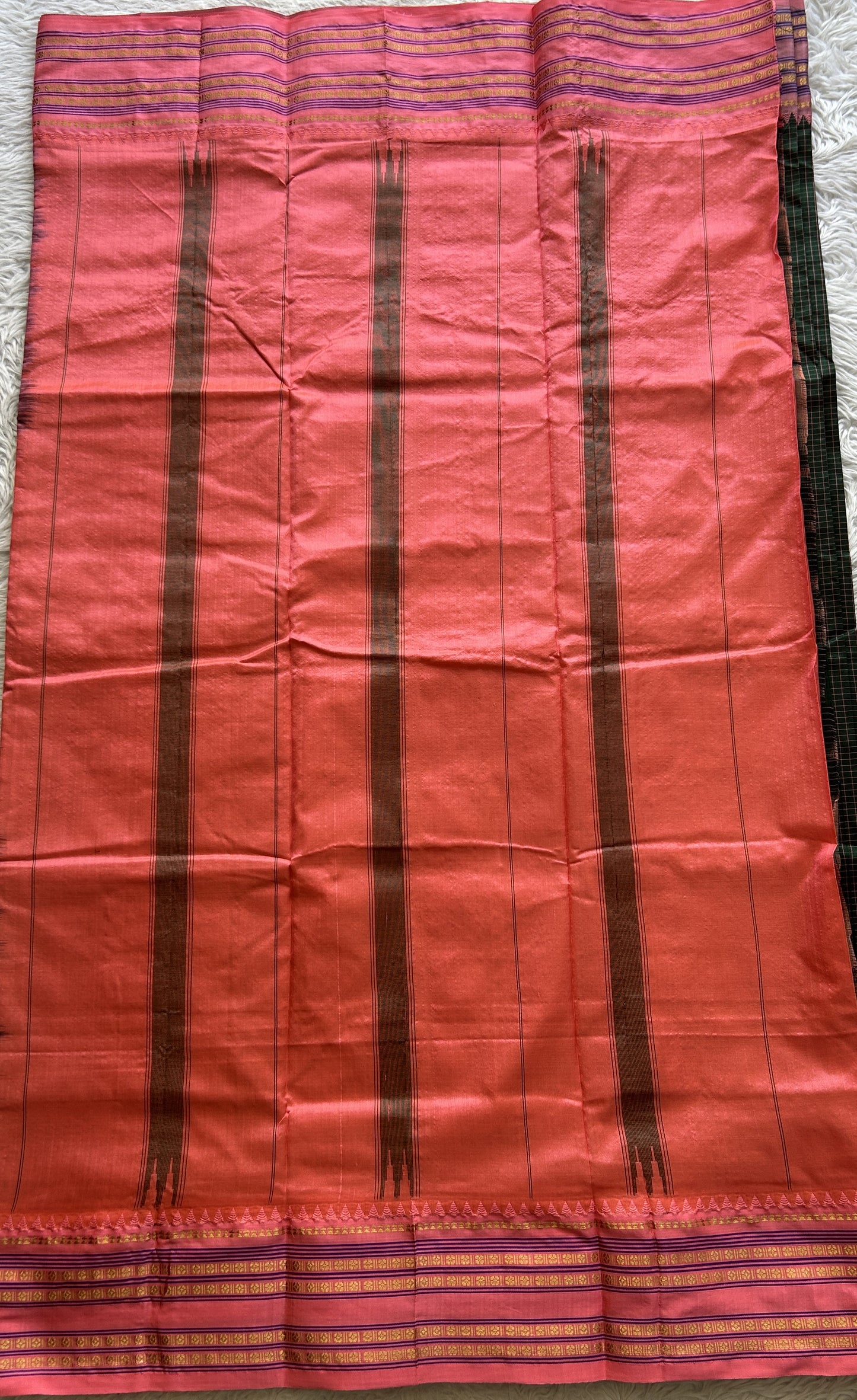 Narayanpet Silk Checks Saree Bottle Green Colored Complemented with a Peach Zari Border. - Sampradaya Designer Studio
