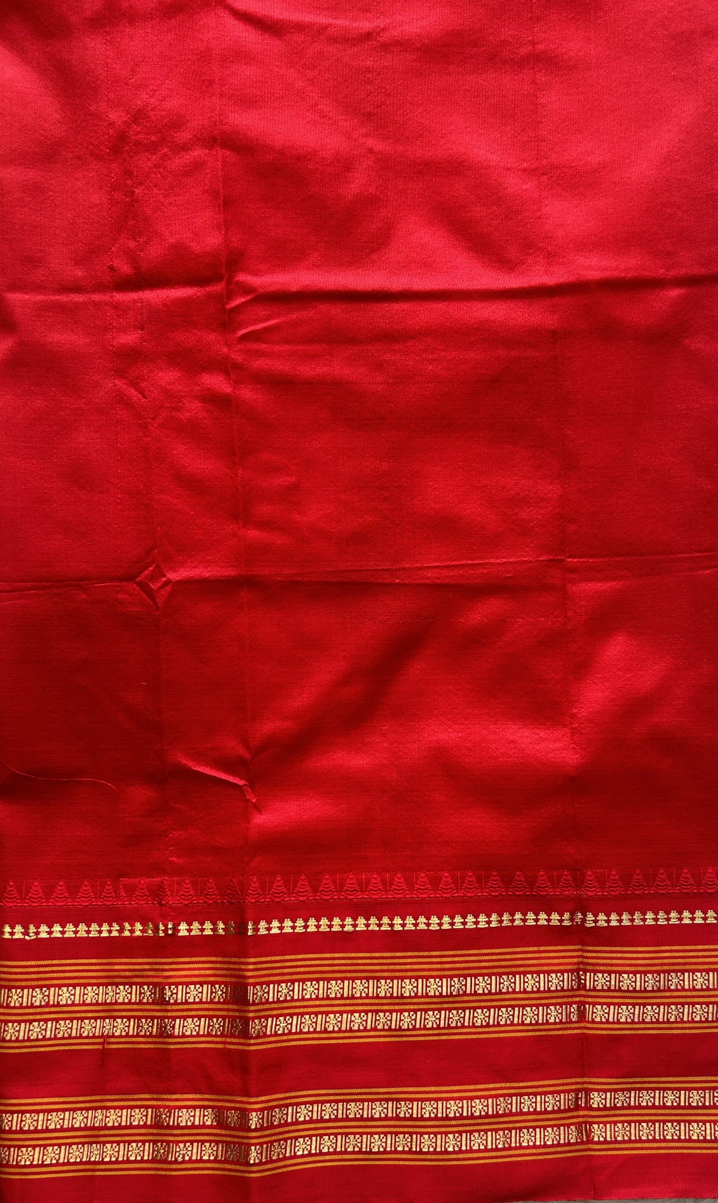 Narayanpet Silk Checks Saree Sea Green Colored Complemented with a Red Zari Border. - Sampradaya Designer Studio