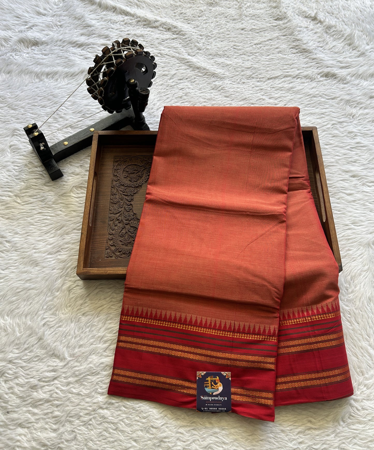 Narayanpet Cotton Saree Rust Colored Complemented with a Thread Border. - Sampradaya Designer Studio