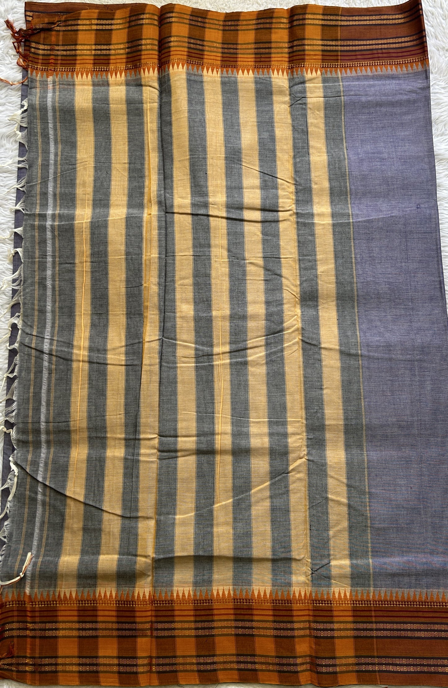 Narayanpet Cotton Saree Dark Lavender Colored Complemented with a Thread Border. - Sampradaya Designer Studio