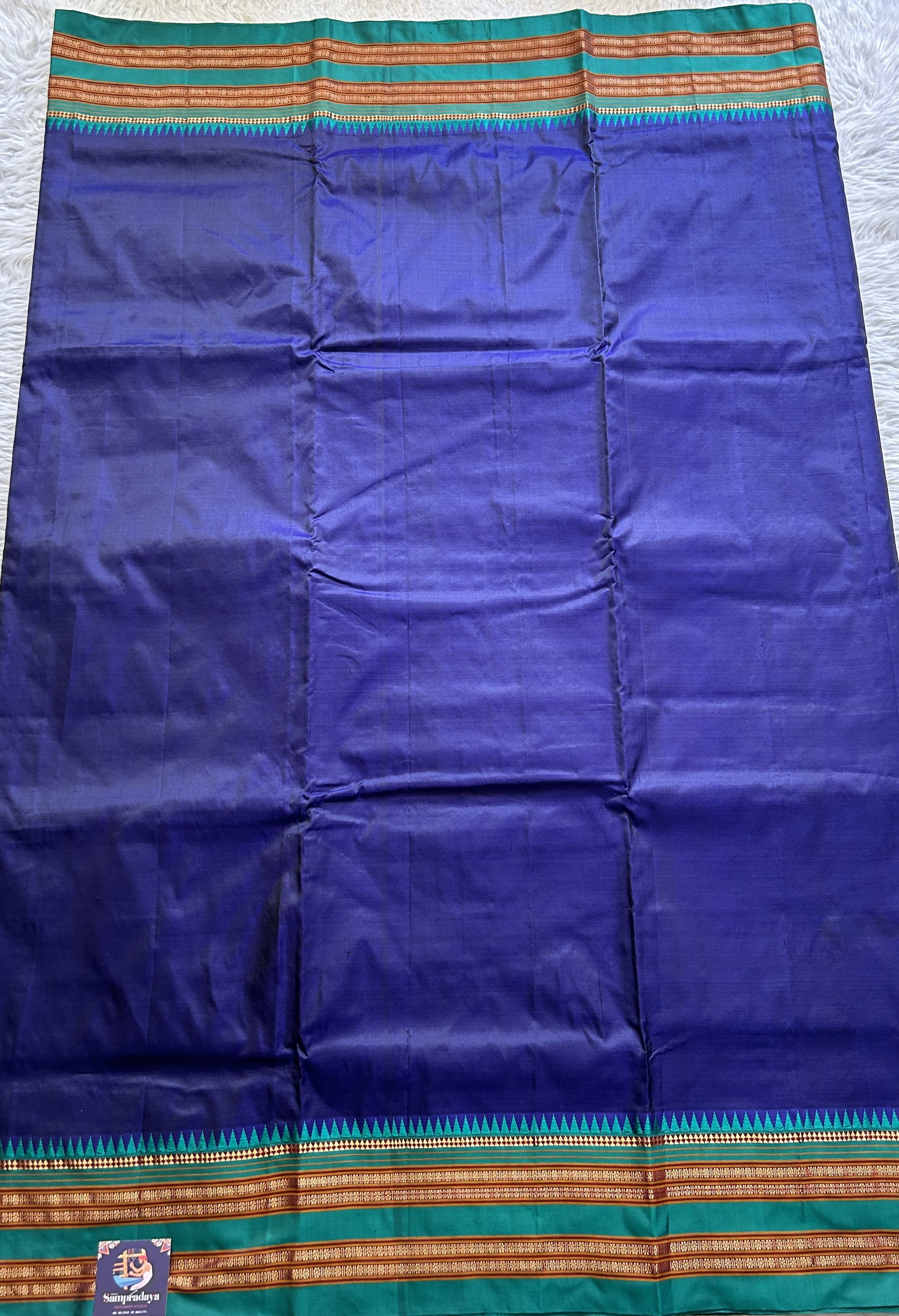 Narayanpet Silk Saree Navy Blue Colored Complemented with a Zari Border. - Sampradaya Designer Studio