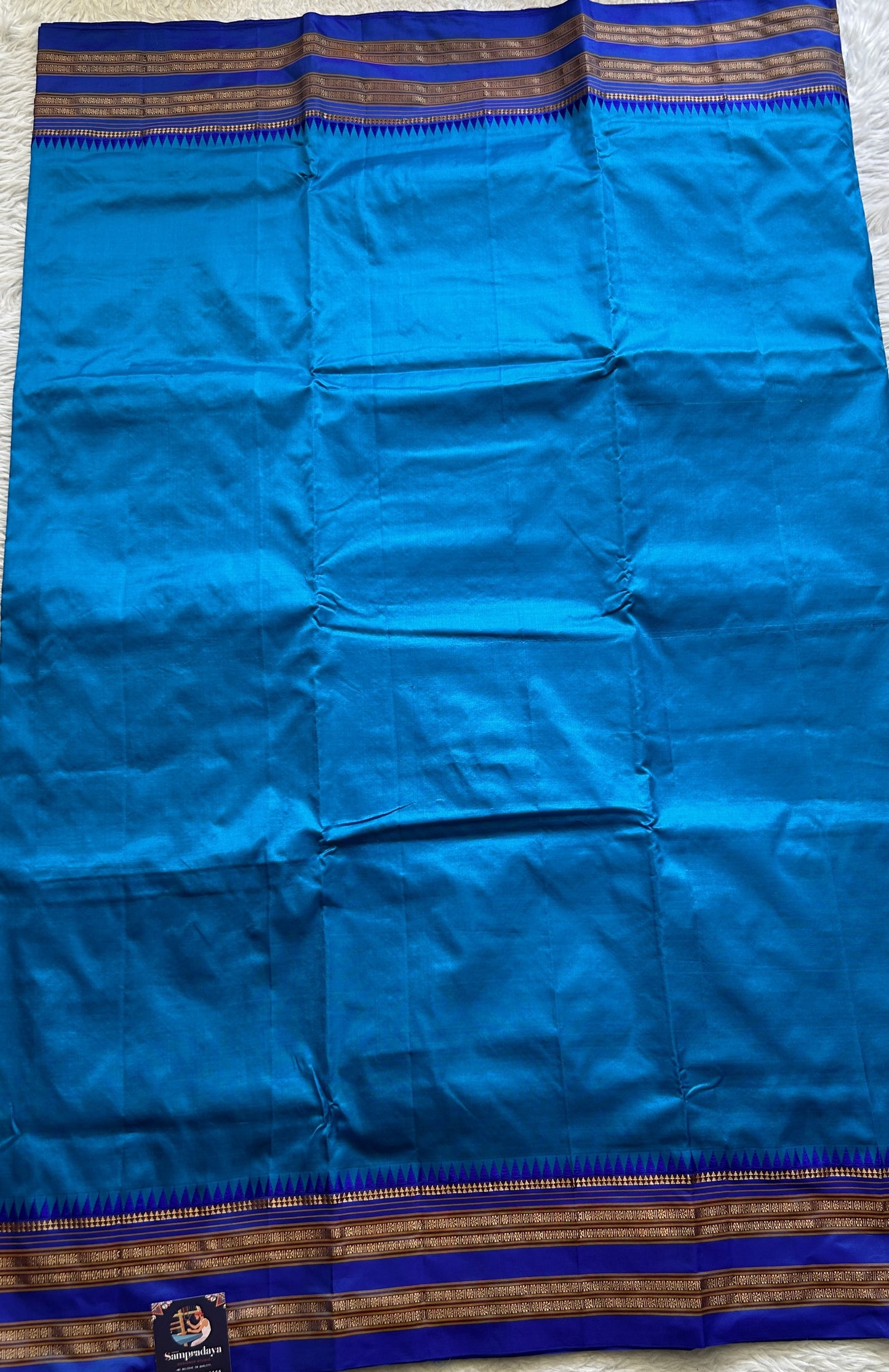Narayanpet Silk Saree Blue Colored Complemented with a Zari Border. - Sampradaya Designer Studio