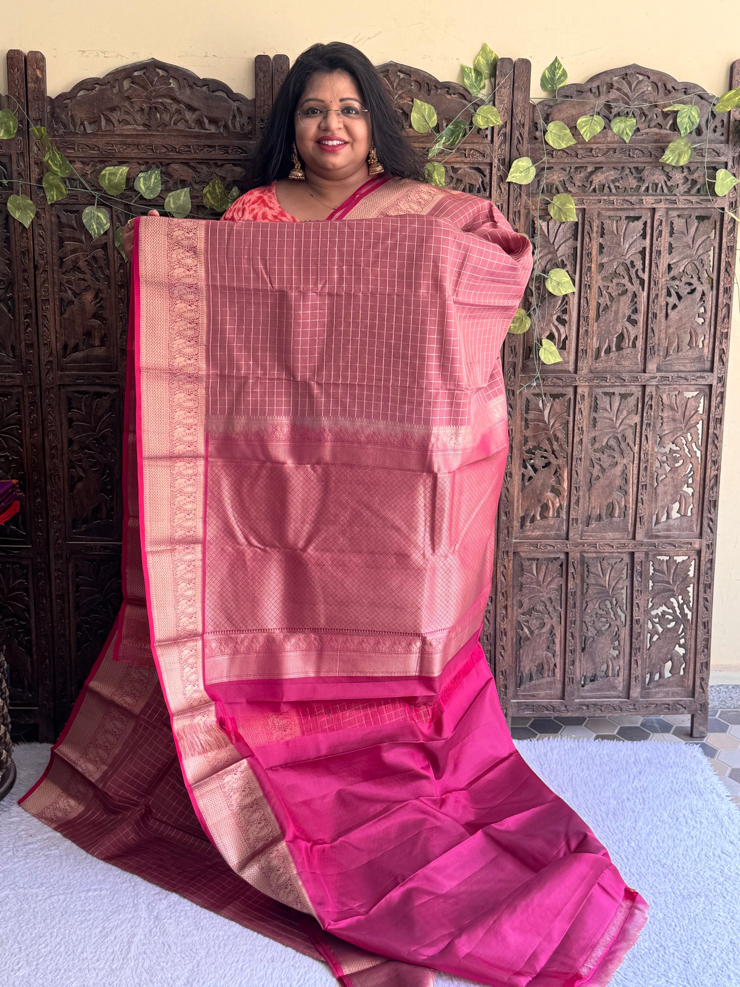 Pure Kanjivaram Silk Saree | Onion Pink With Gold Zari Border | Handloom | Silk Mark Certified