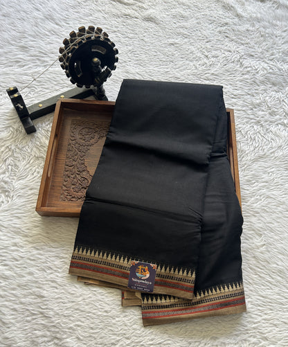 Narayanpet Cotton Saree Black Colored Complemented with a Thread Border. - Sampradaya Designer Studio