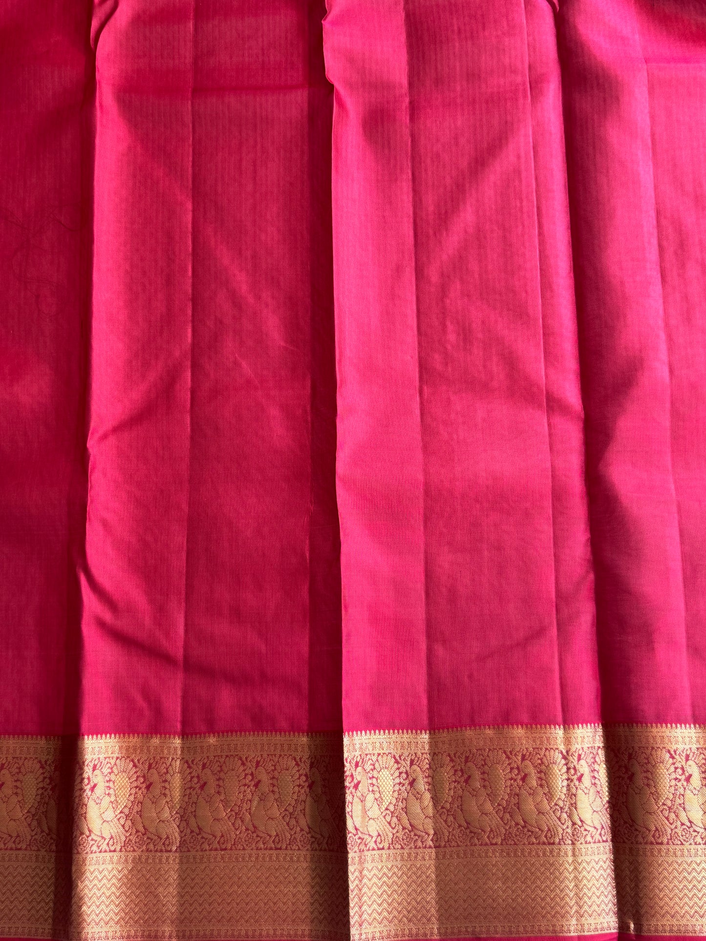 Pure Kanjivaram Silk Saree | Onion Pink With Gold Zari Border | Handloom | Silk Mark Certified