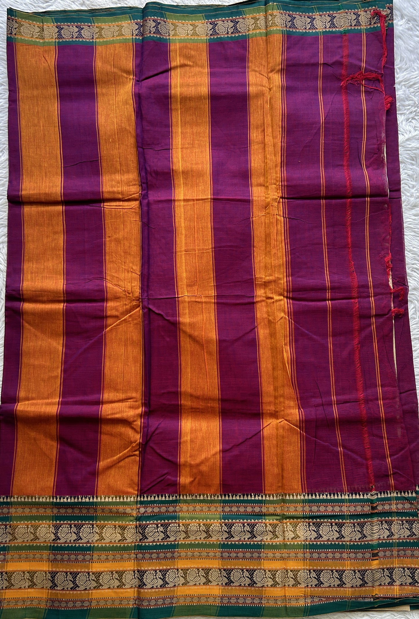 Narayanpet Cotton Saree Magenta Colored Complemented with a Thread Border. - Sampradaya Designer Studio