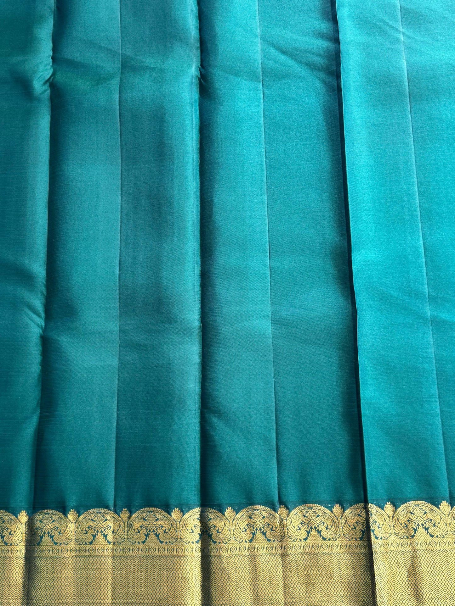 Sea Green Kanjivaram Silk Saree | Weaving Border With Checks & All- Over Butta | Handloom | Silk Mark Certified