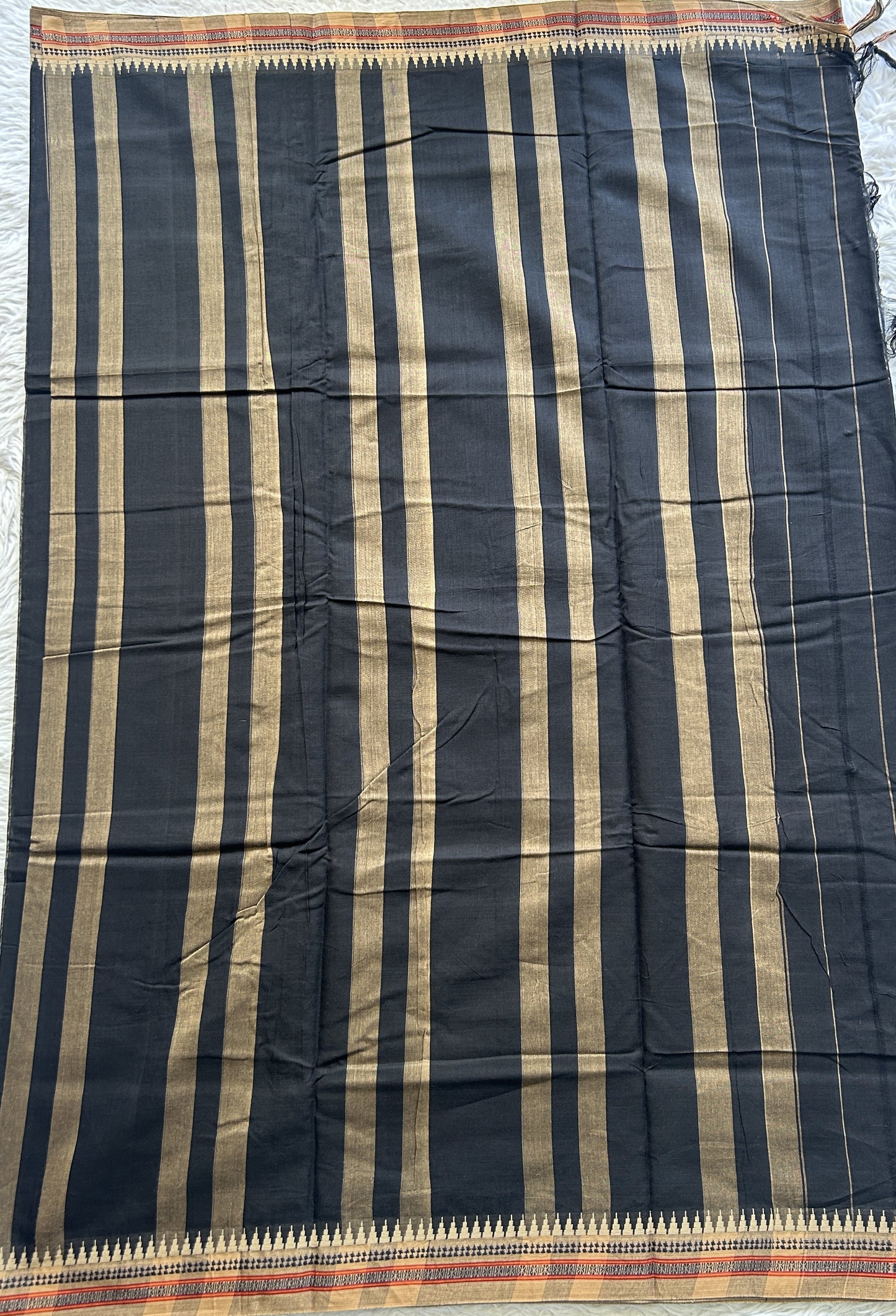 Narayanpet Cotton Saree Black Colored Complemented with a Thread Border. - Sampradaya Designer Studio
