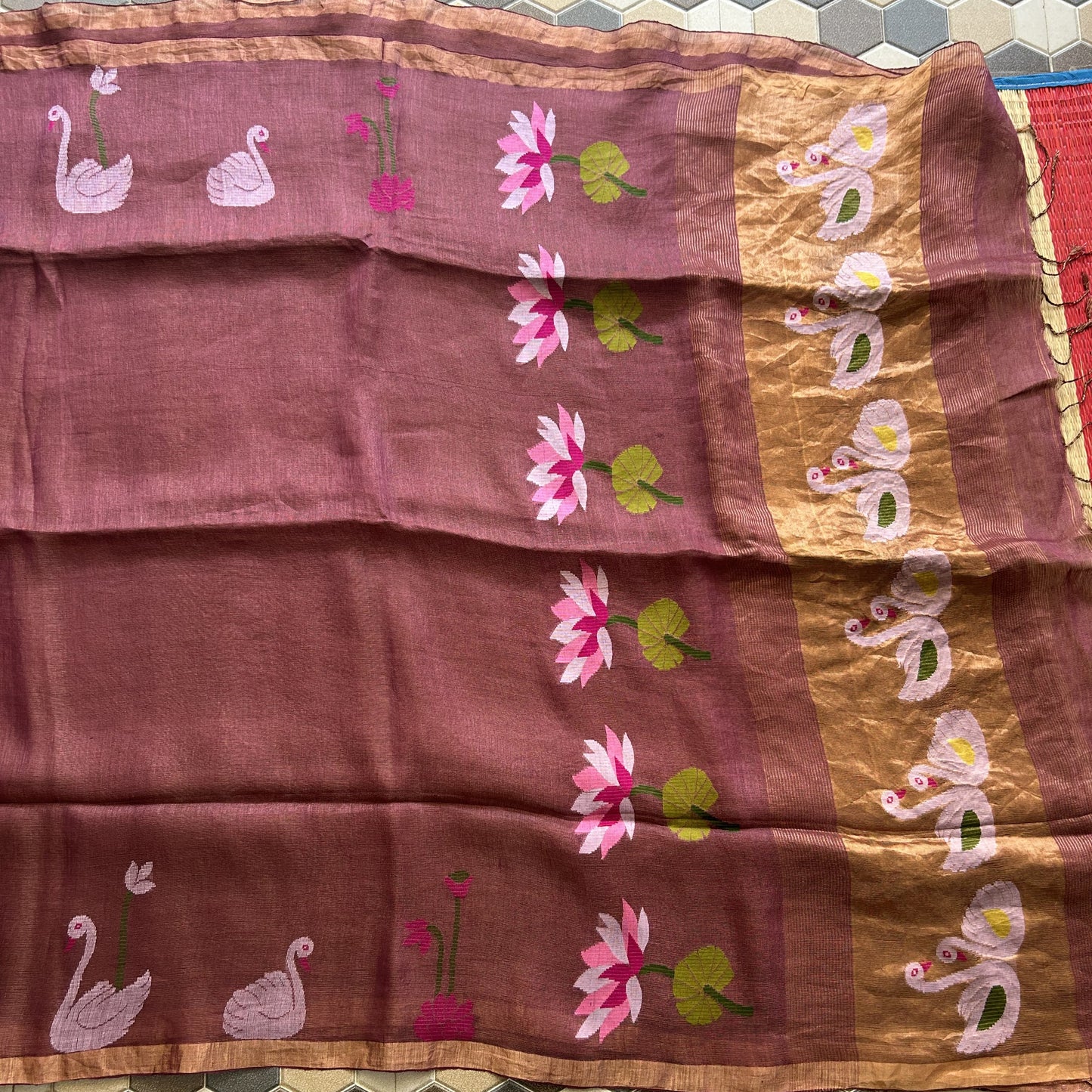 Wine Pure Tissue Linen Jamdani Saree with Gold Zari Border | Pure Handloom