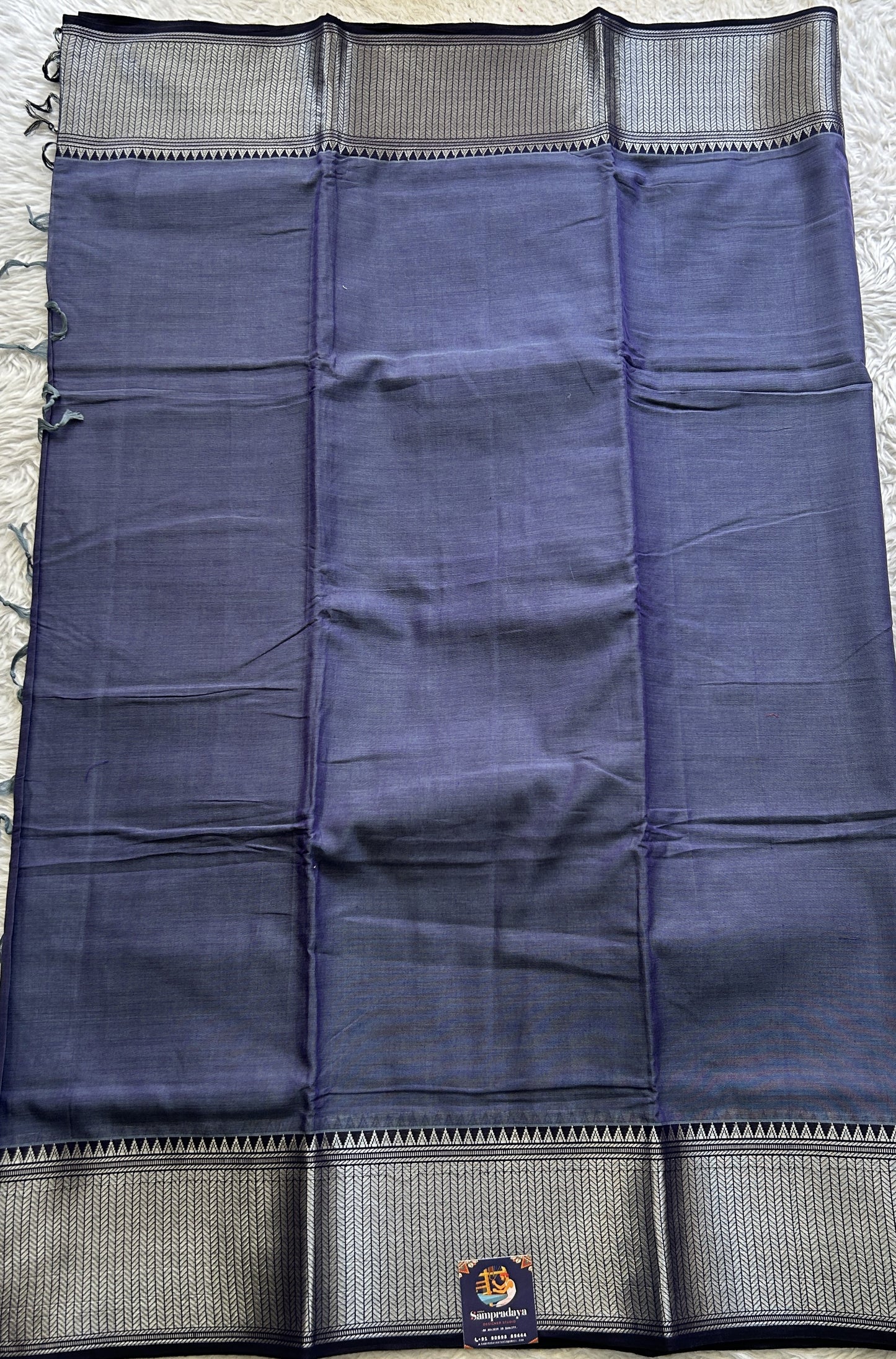 Narayanpet Cotton Saree Ink Blue Colored Complemented with a Thread Border. - Sampradaya Designer Studio