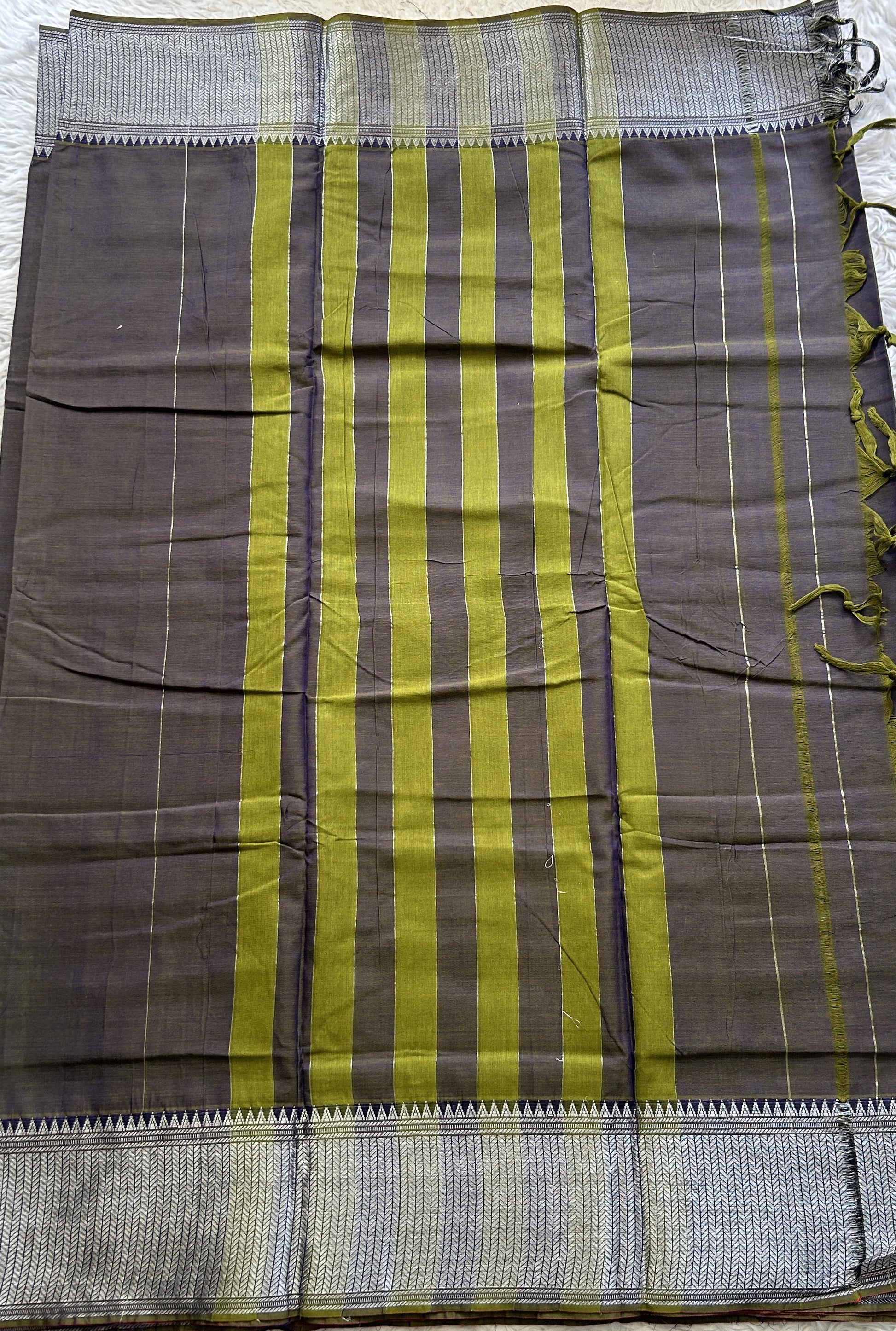 Narayanpet Cotton Saree Brinjal Colored Complemented with a Thread Border. - Sampradaya Designer Studio