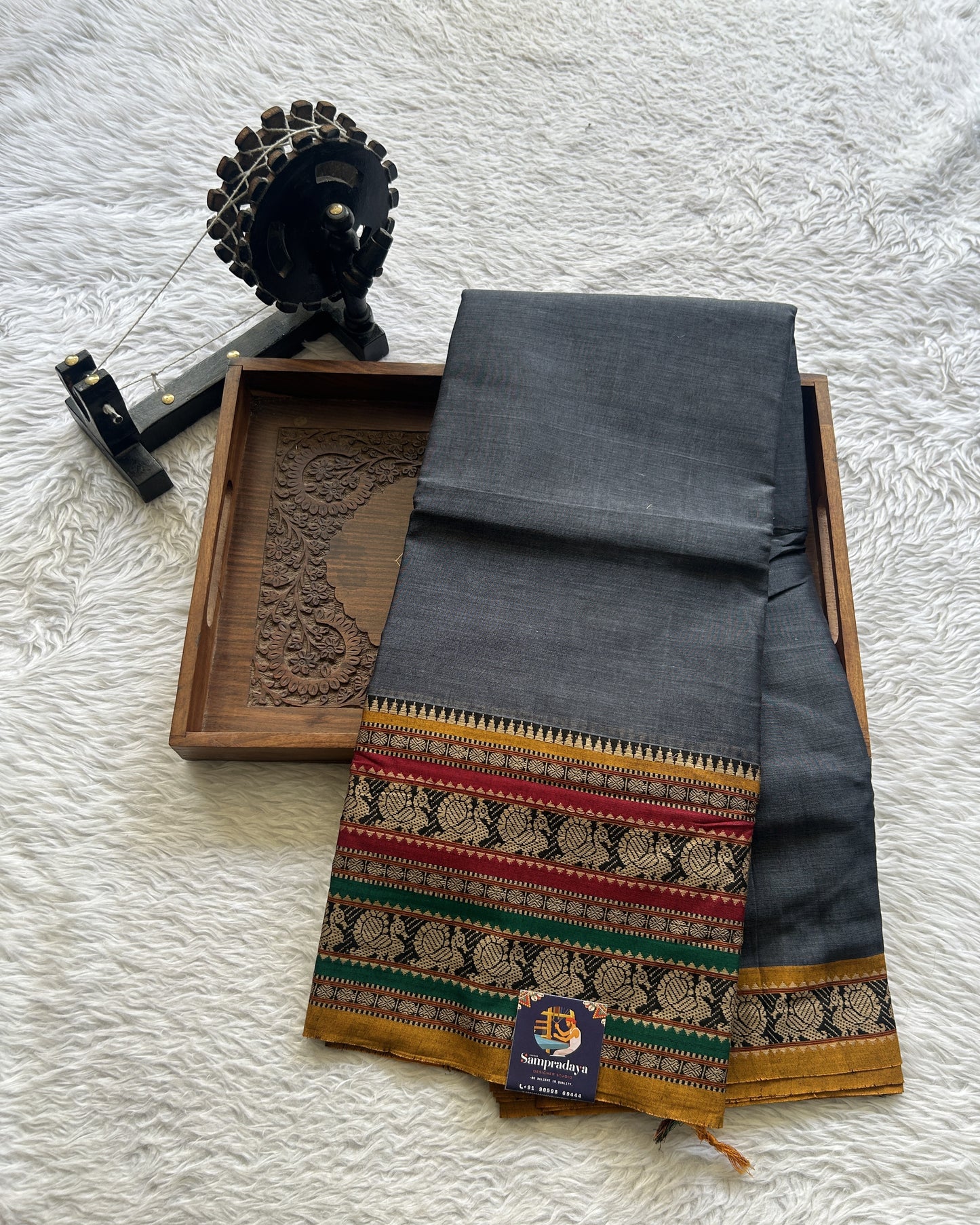 Narayanpet Cotton Saree Gray Colored Complemented with a Thread Border. - Sampradaya Designer Studio