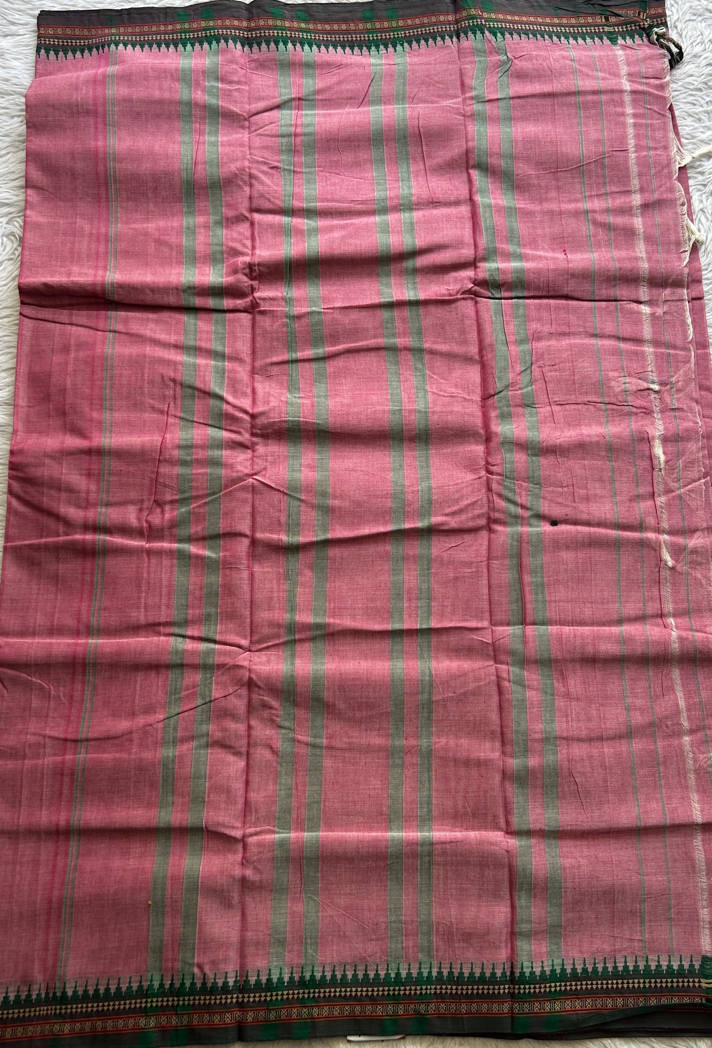 Narayanpet Cotton Saree Pink Colored Complemented with a Thread Border. - Sampradaya Designer Studio