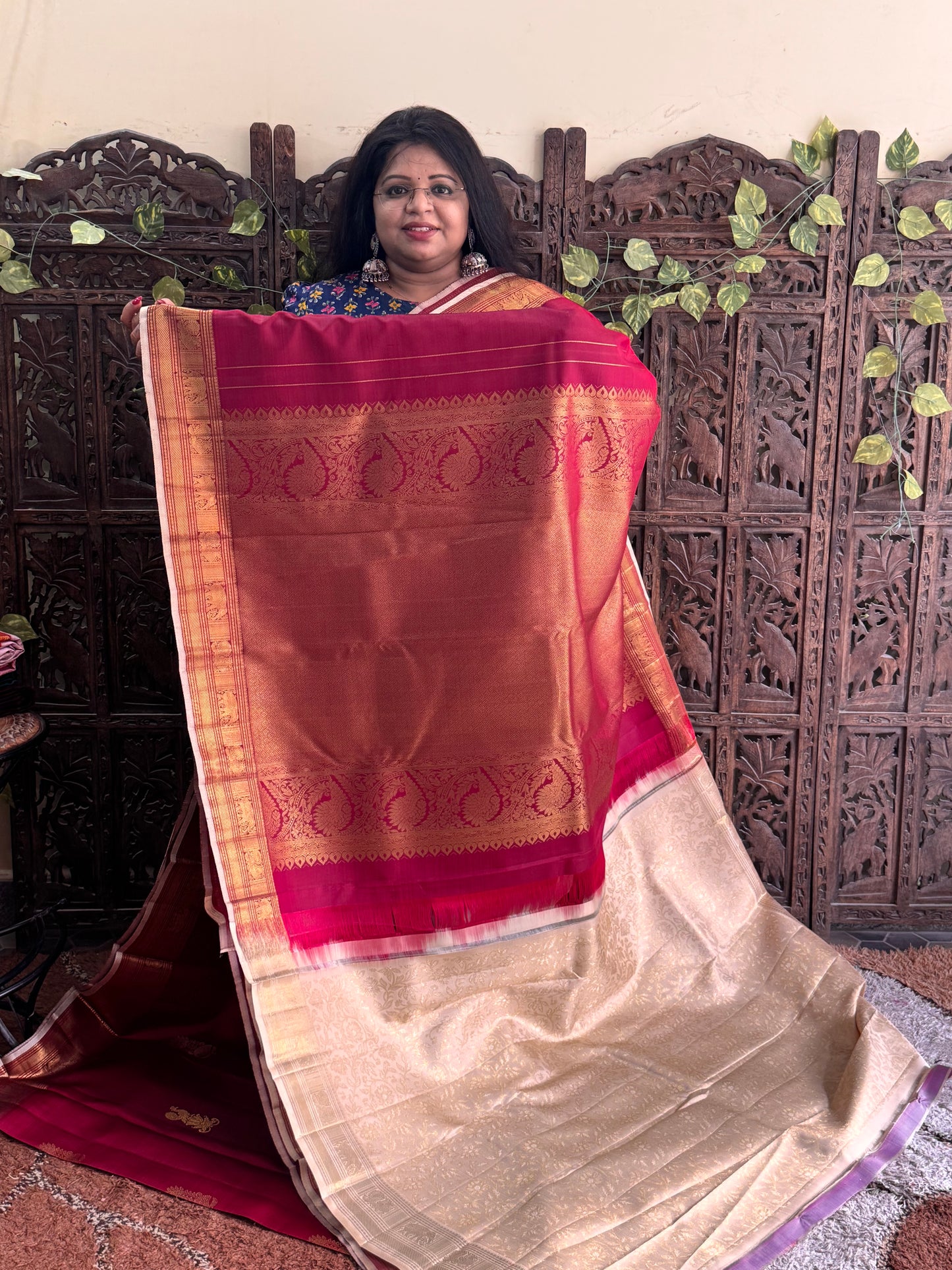 Maroon Pure Kanjivaram Silk Saree | Weaving Border With Peacock & Lotus Butta | Handloom | Silk Mark Certified