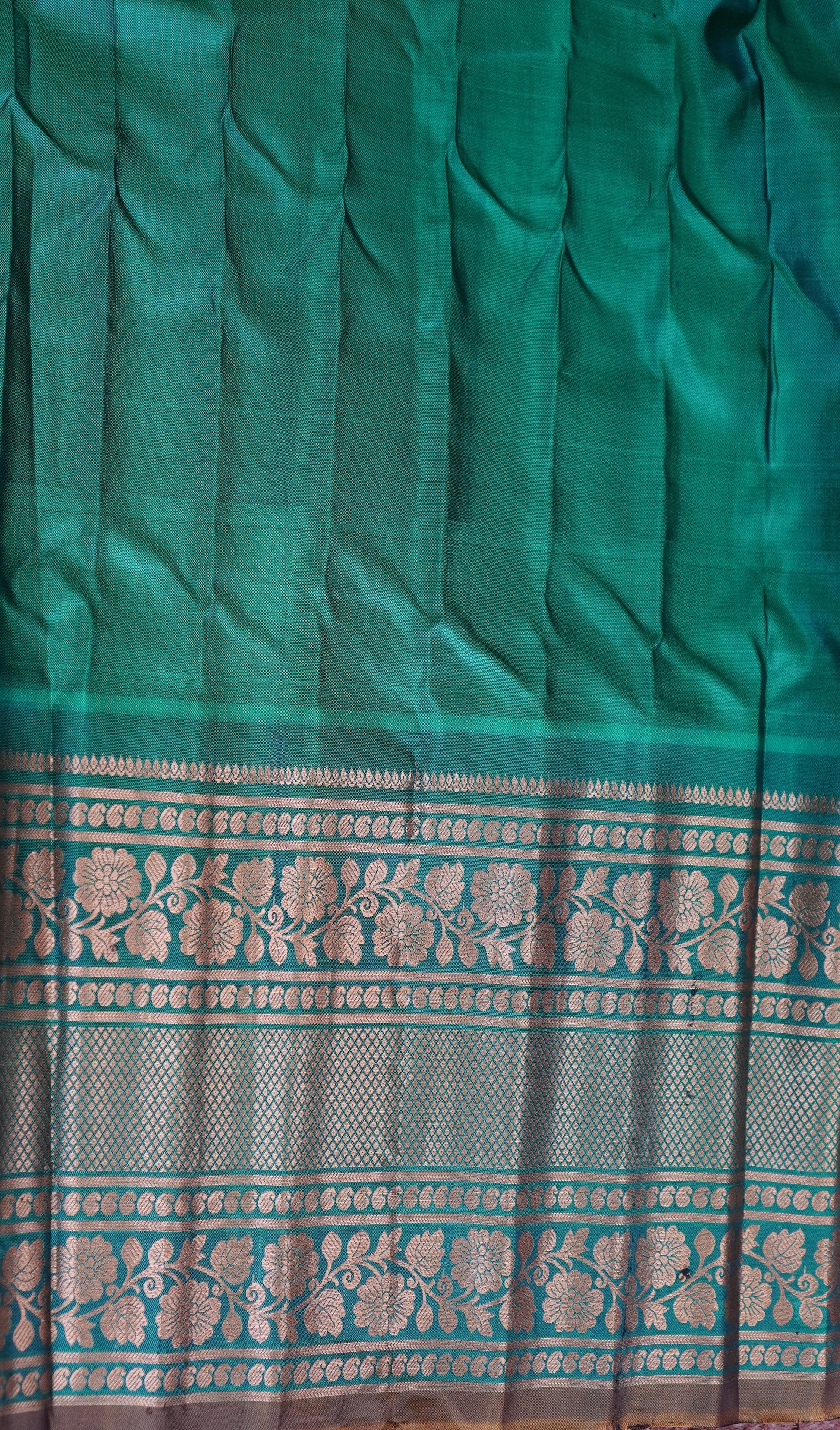 Gadwal Silk Saree Navy Blue Colored Complemented With a Green Color Zari Border - Sampradaya Designer Studio