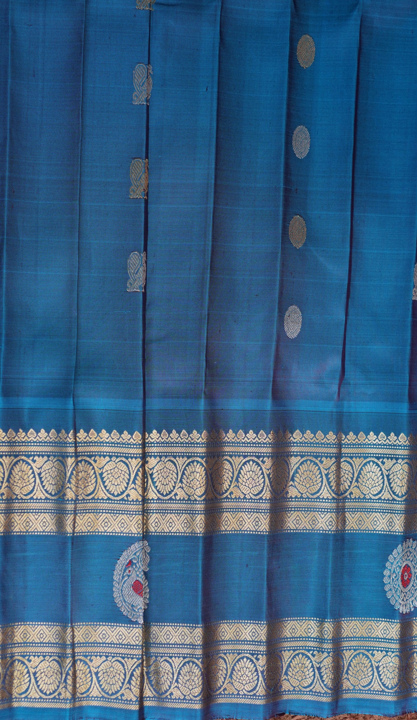 Gadwal Silk Saree Onion Pink Colored Complemented With a Zari Border - Sampradaya Designer Studio