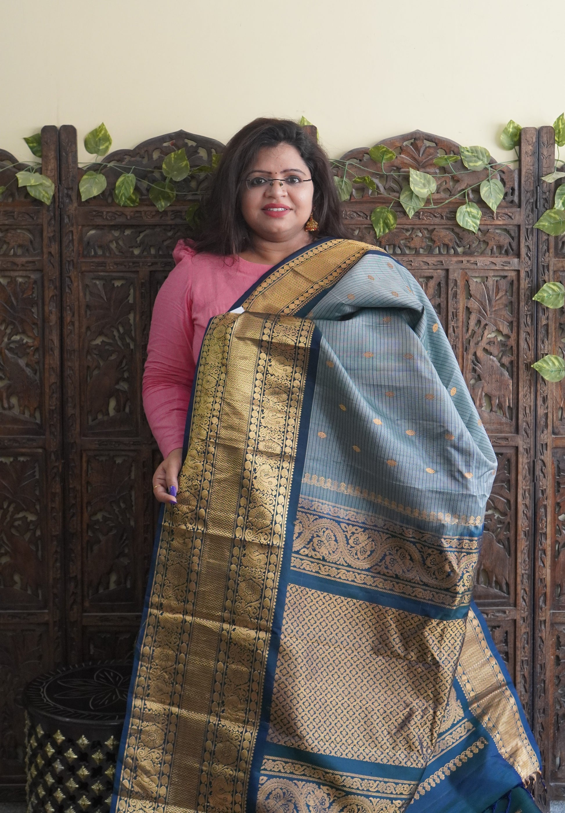 Gadwal Silk Saree Elephant Gray Colored Complemented With a Zari Border - Sampradaya Designer Studio