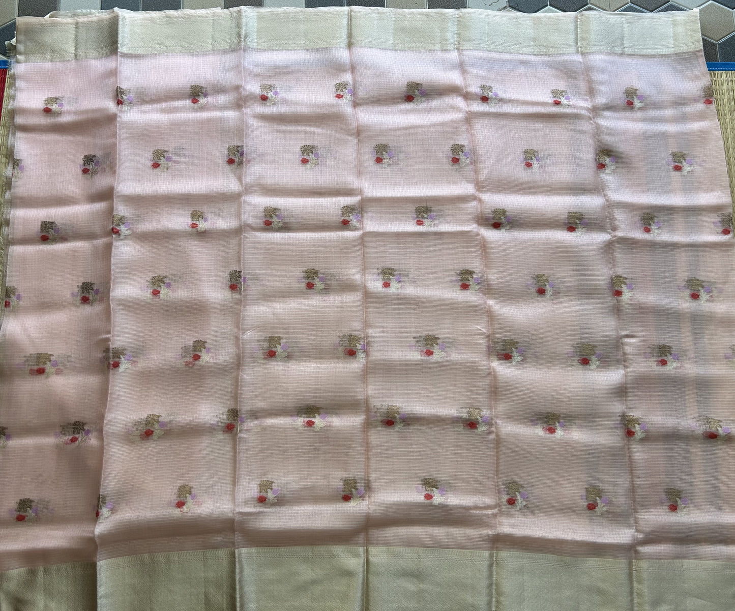 Pure Handloom Silk Kota Saree | Baby Pink | Gold Zari  With Temple Border | Silk Mark Certified