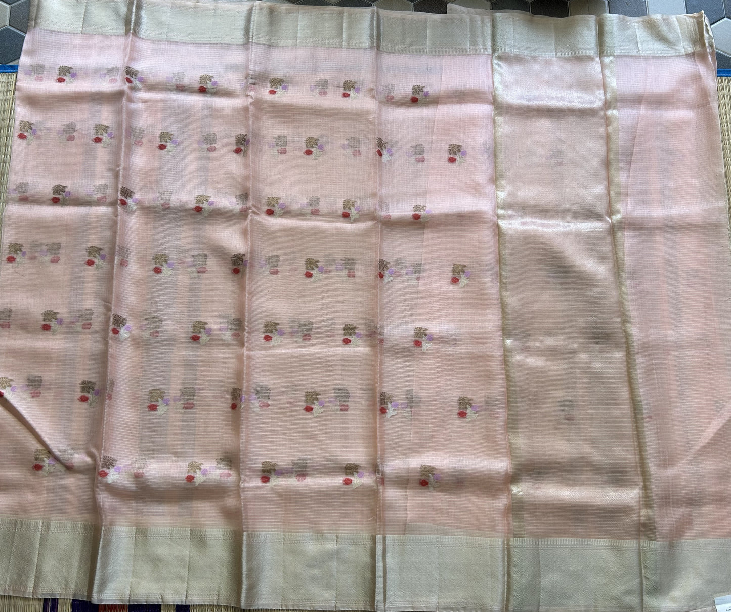 Pure Handloom Silk Kota Saree | Peach | Gold Zari  With Temple Border | Silk Mark Certified