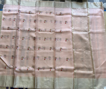 Pure Handloom Silk Kota Saree | Peach | Gold Zari  With Temple Border | Silk Mark Certified
