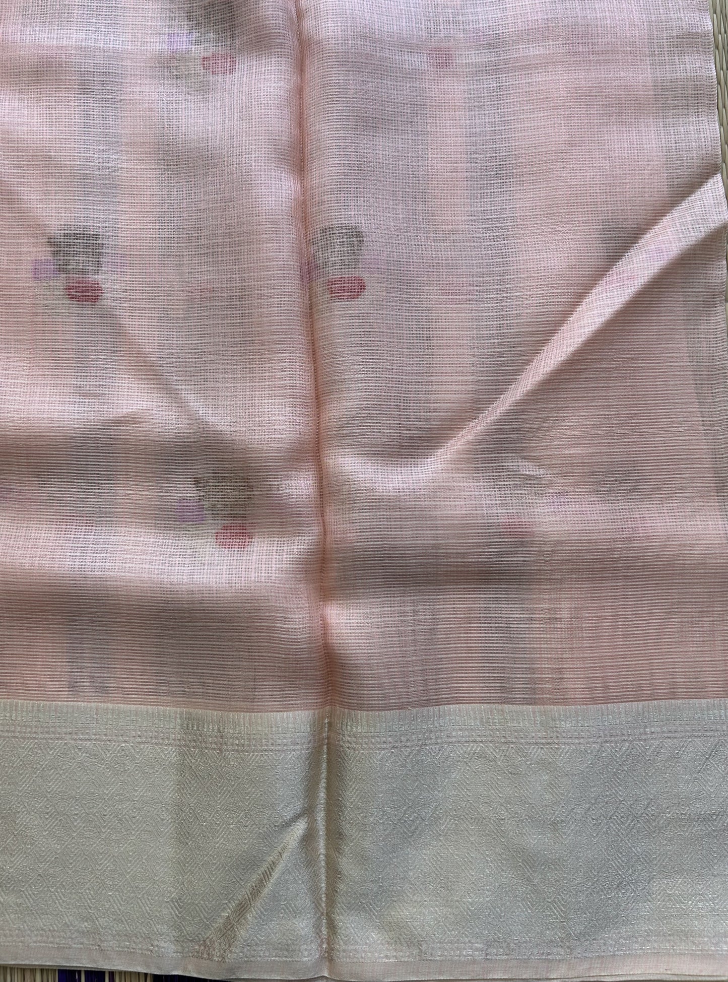 Pure Handloom Silk Kota Saree | Peach | Gold Zari  With Temple Border | Silk Mark Certified