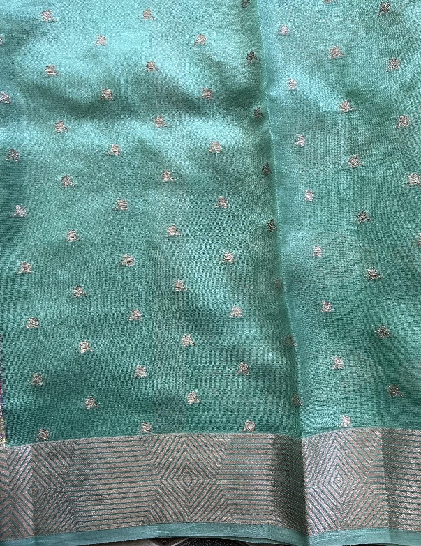 Pure Handloom Silk Kota Saree | Pink | Gold Zari  With Temple Border | Silk Mark Certified