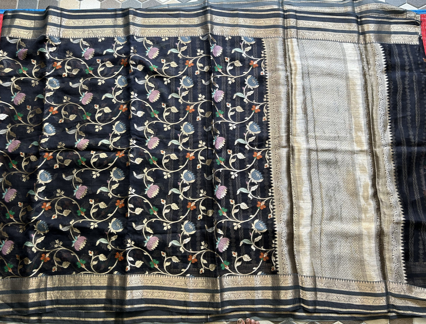 Pure Handloom Silk Kota Saree | Black | Gold Zari  With Temple Border | Silk Mark Certified