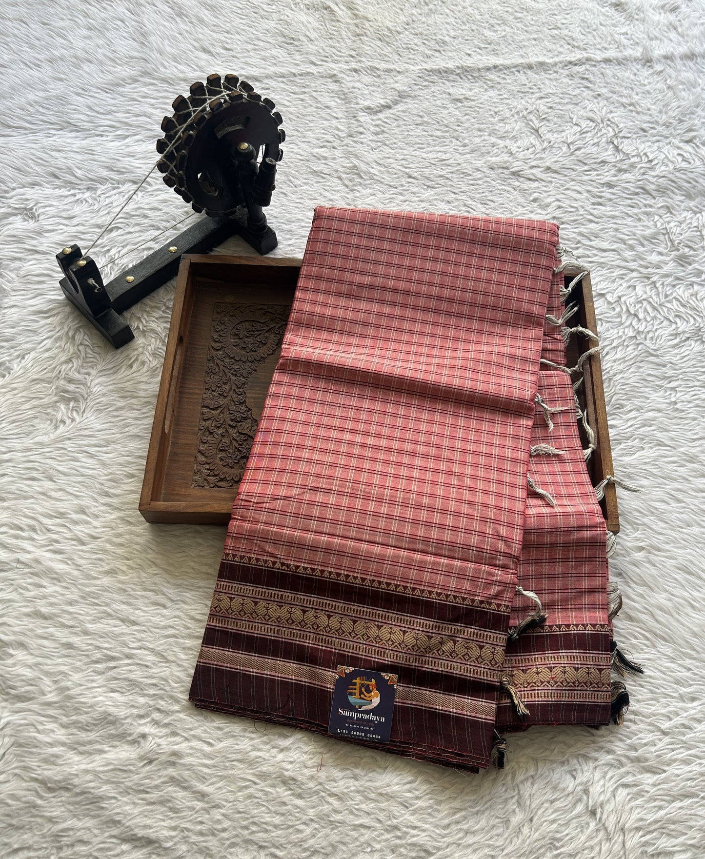 Narayanpet Cotton Checks Saree Light Pink Colored Complemented with a Maroon Thread Border. - Sampradaya Designer Studio