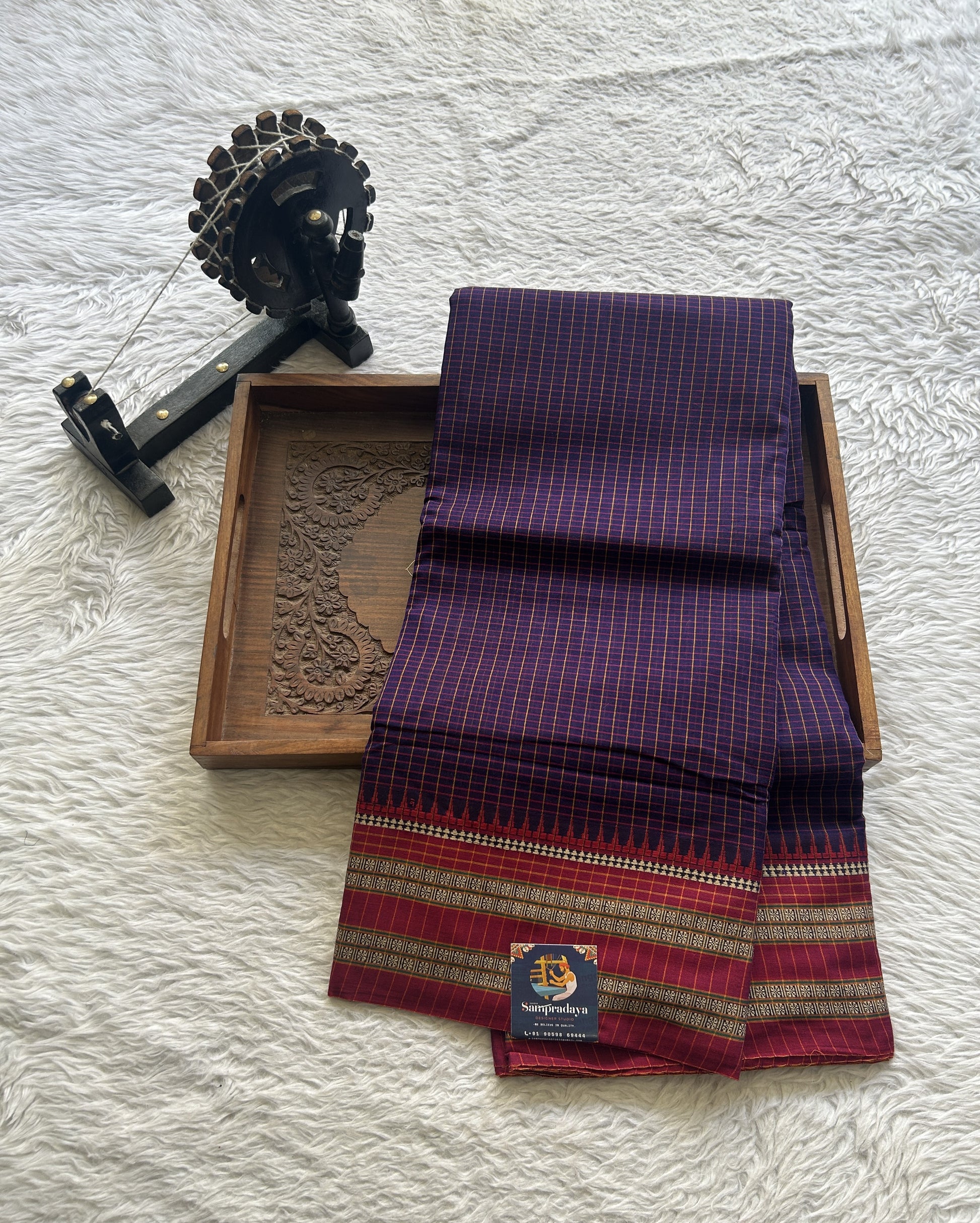 Narayanpet Cotton Checks Saree Violet Colored Complemented with a Pink Thread Border. - Sampradaya Designer Studio