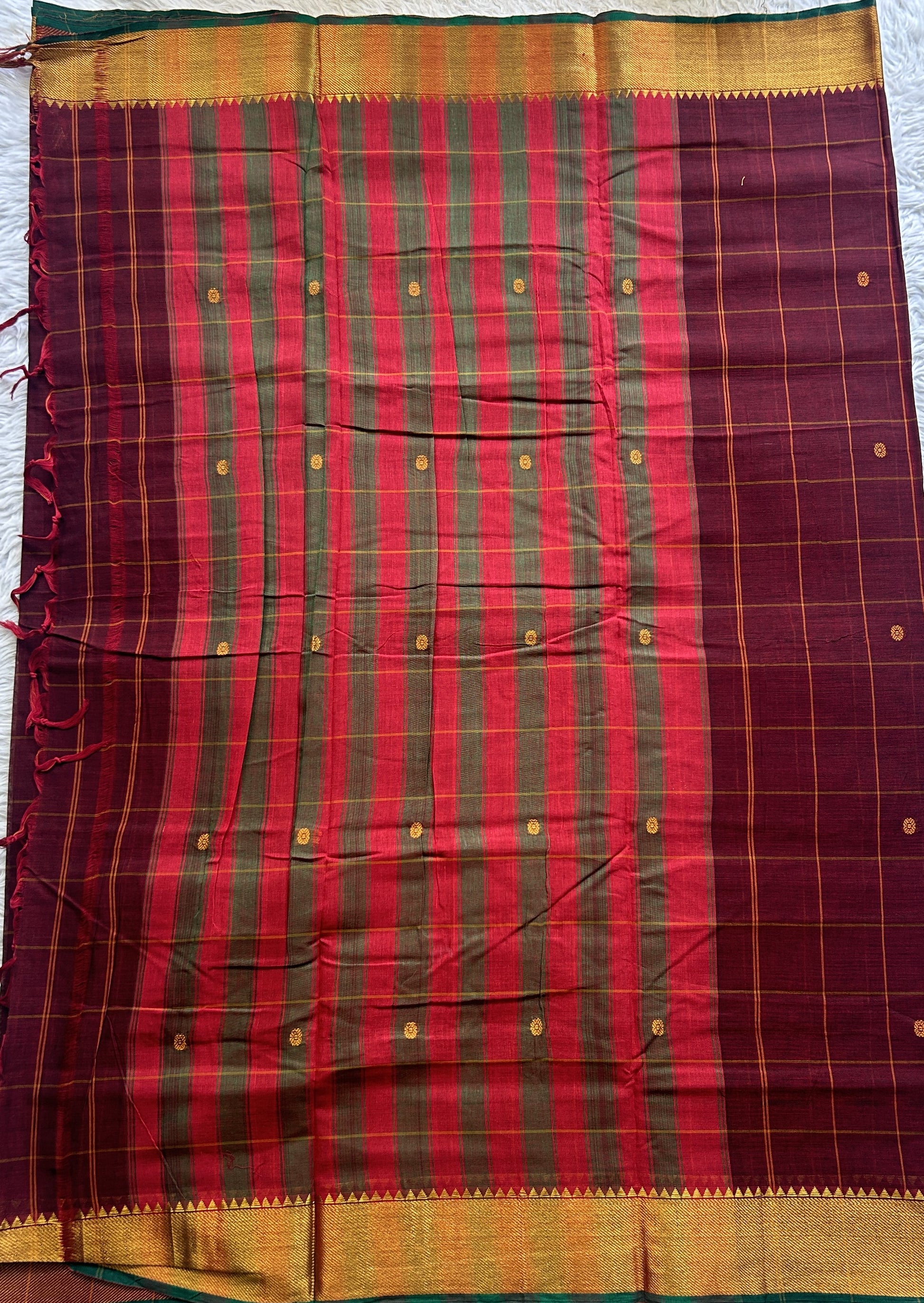 Narayanpet Cotton Checks Saree Maroon Colored Complemented with a Zari Border. - Sampradaya Designer Studio
