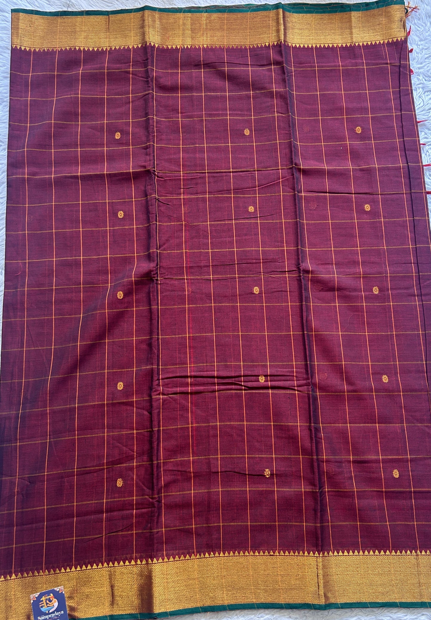 Narayanpet Cotton Checks Saree Maroon Colored Complemented with a Zari Border. - Sampradaya Designer Studio