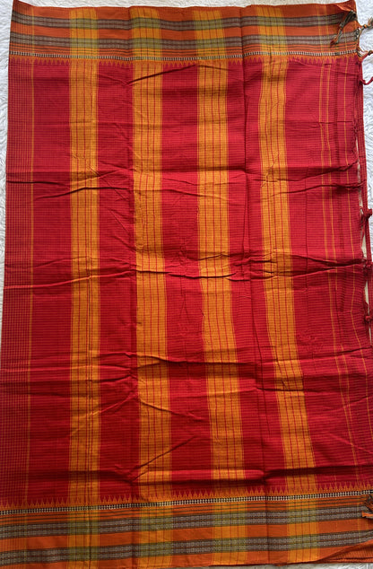 Narayanpet Cotton Checks Saree Red Colored Complemented with a Thread Border. - Sampradaya Designer Studio