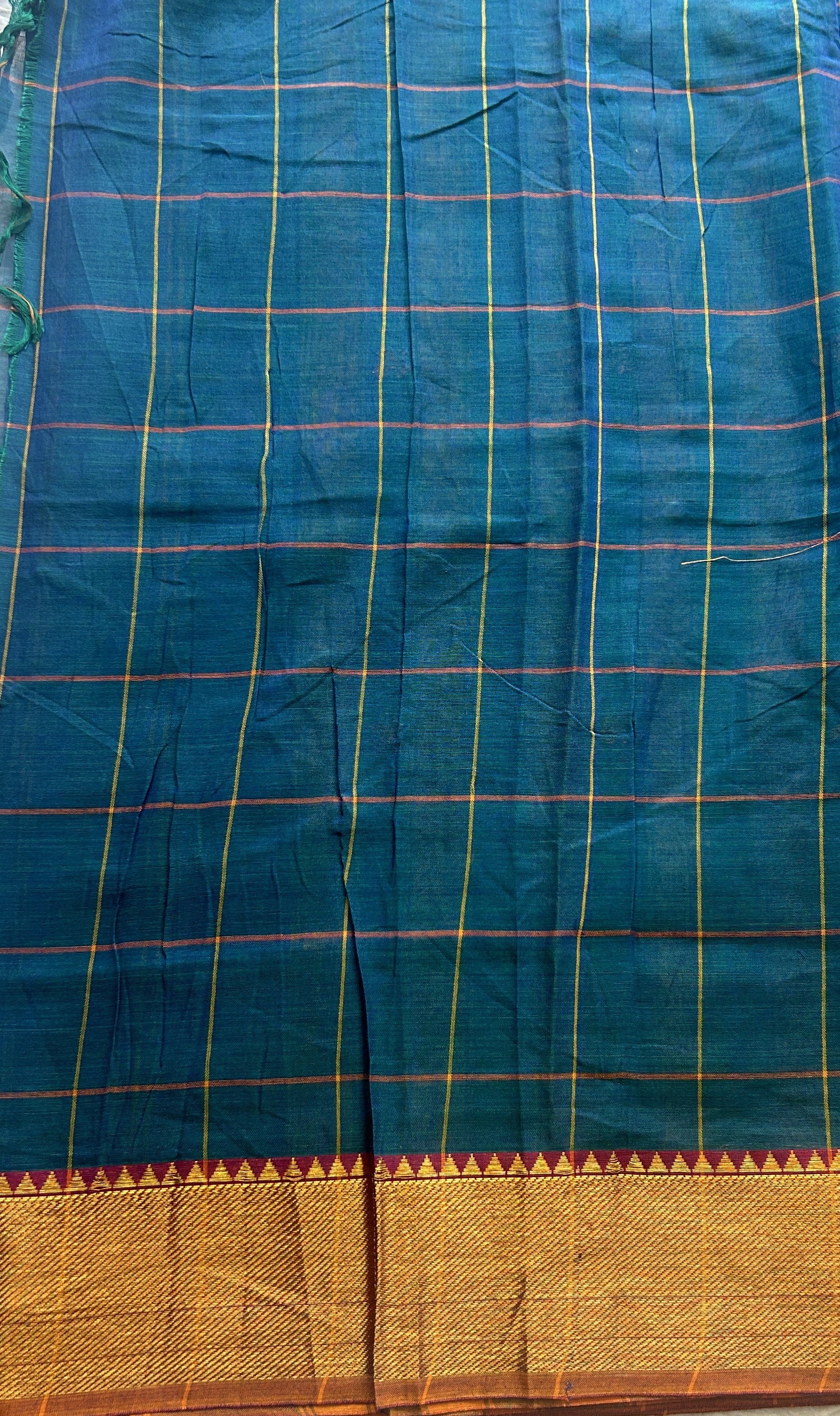 Narayanpet Cotton Checks Saree Peacock Blue Colored Complemented with a Zari Border. - Sampradaya Designer Studio