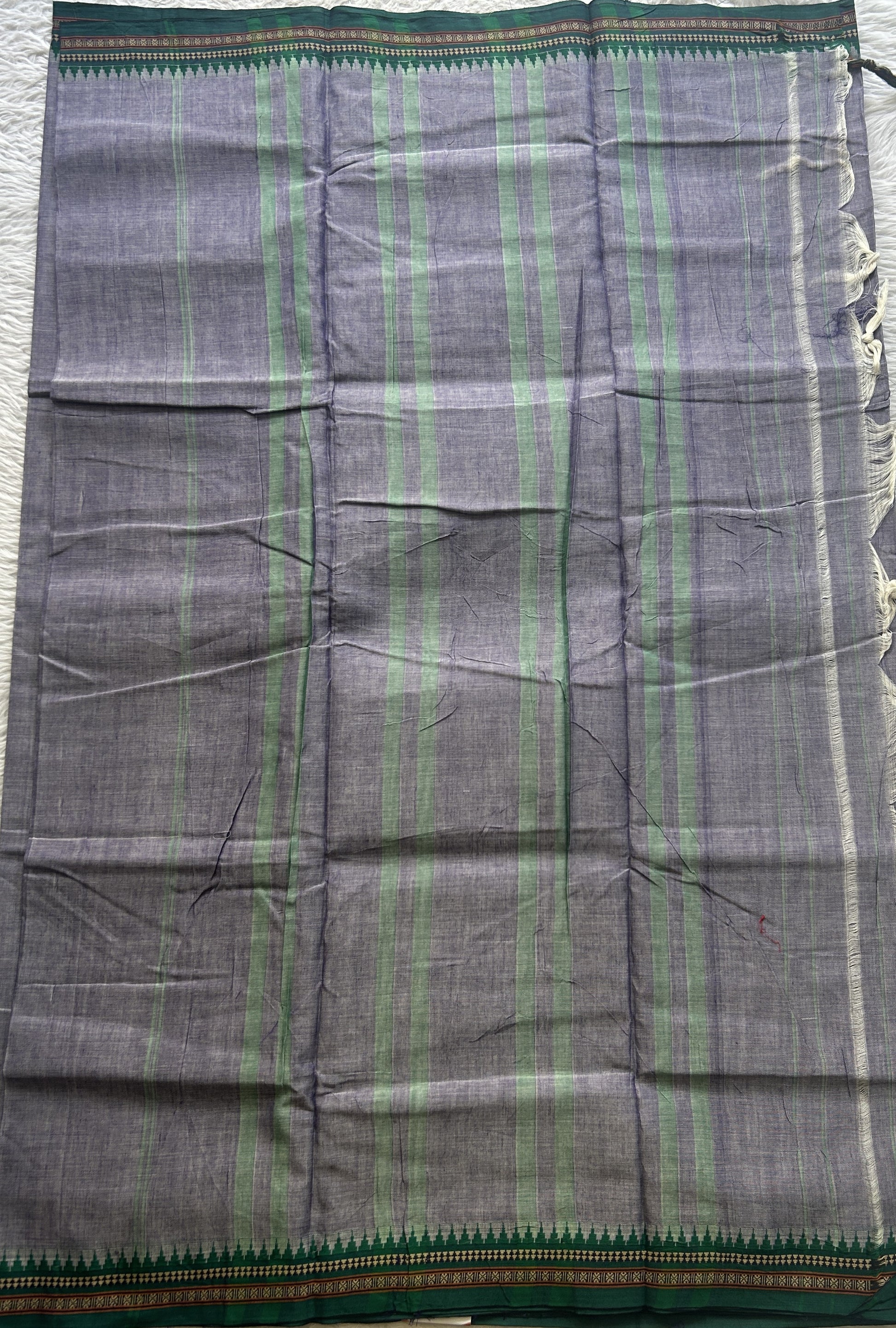 Narayanpet Cotton Saree Dark Lilac Colored Complemented with a Green Thread Border. - Sampradaya Designer Studio