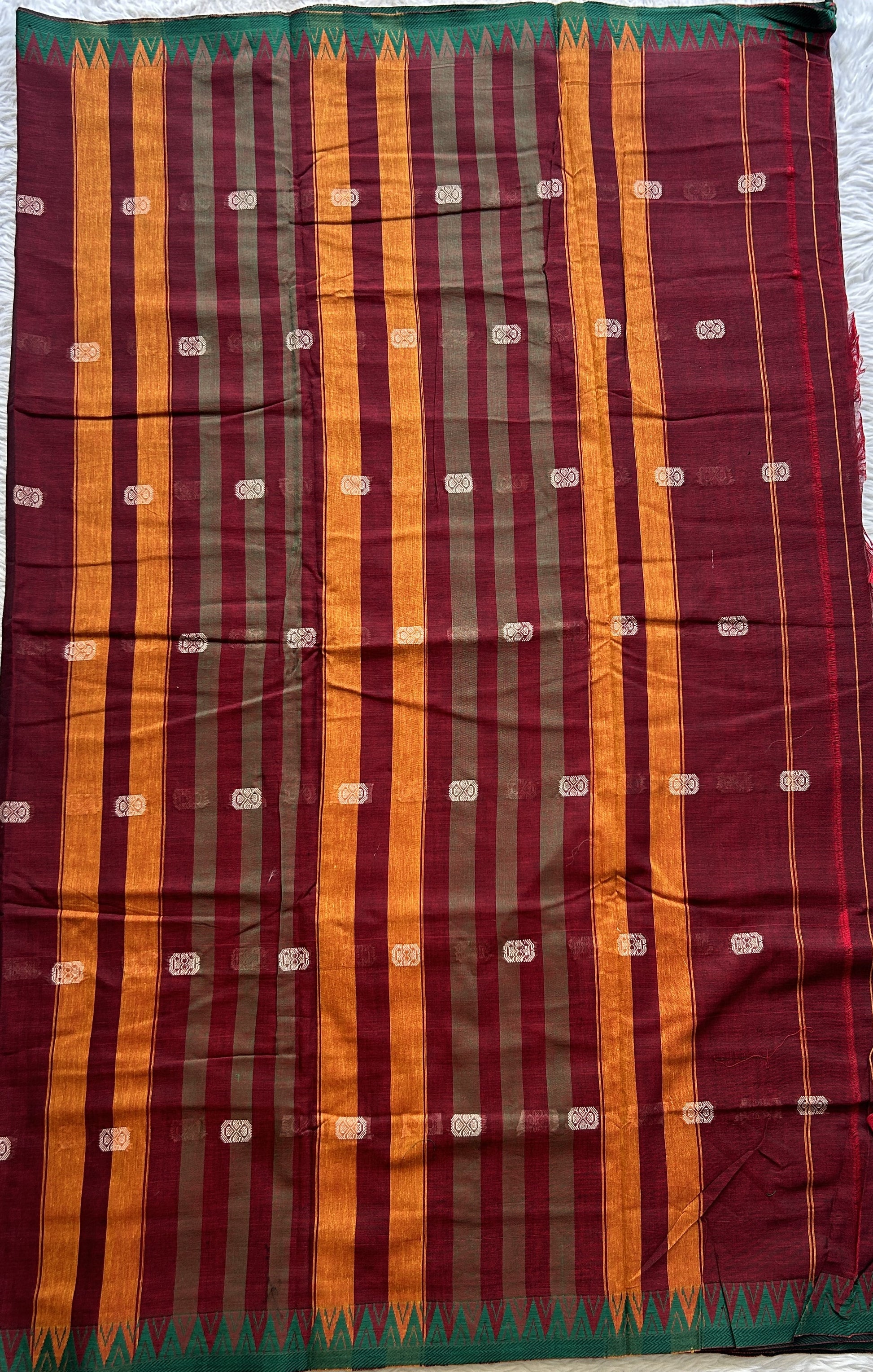Narayanpet Cotton Buti Saree Maroon Colored Complemented with a Thread Border. - Sampradaya Designer Studio