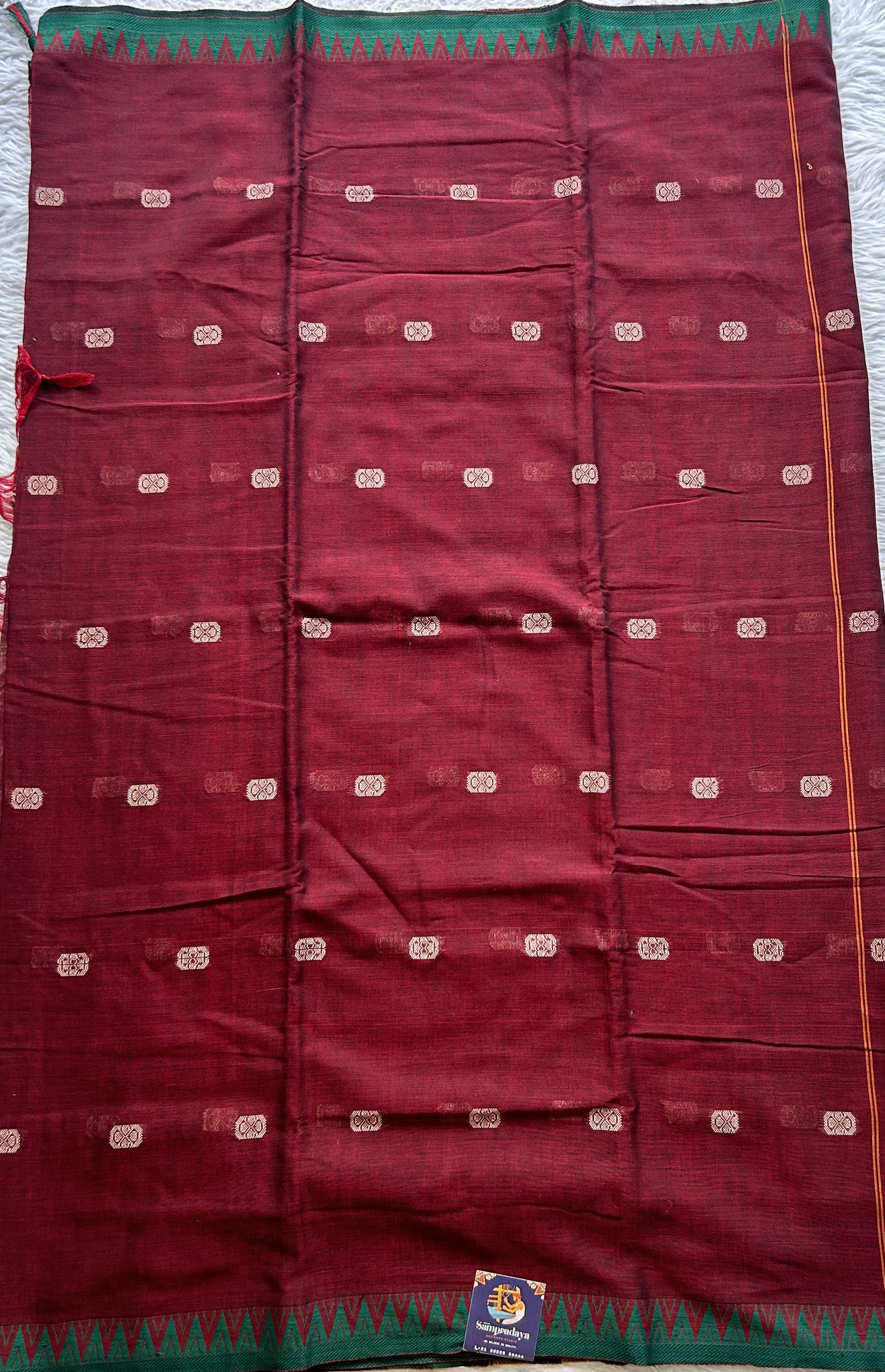 Narayanpet Cotton Buti Saree Maroon Colored Complemented with a Thread Border. - Sampradaya Designer Studio
