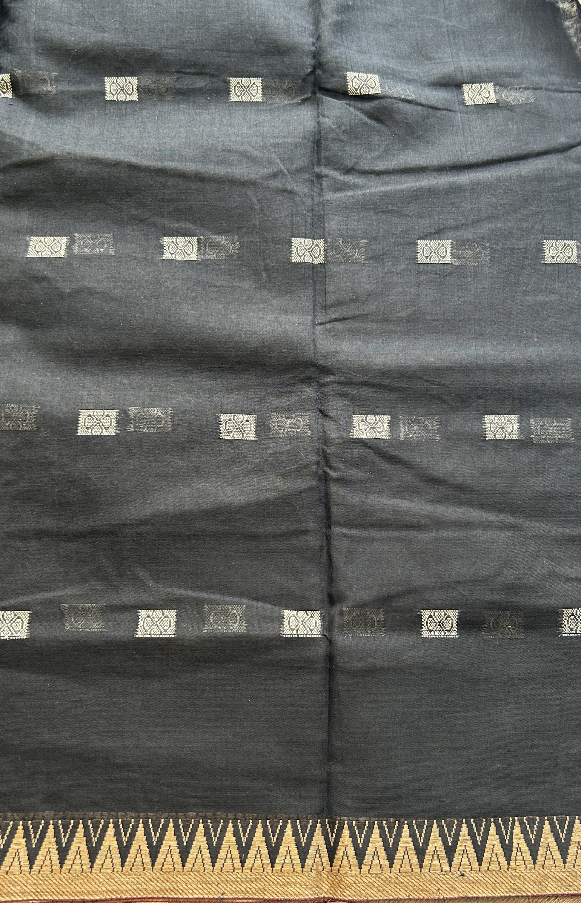 Narayanpet Cotton Buti Saree Black Colored Complemented with a Thread Border. - Sampradaya Designer Studio