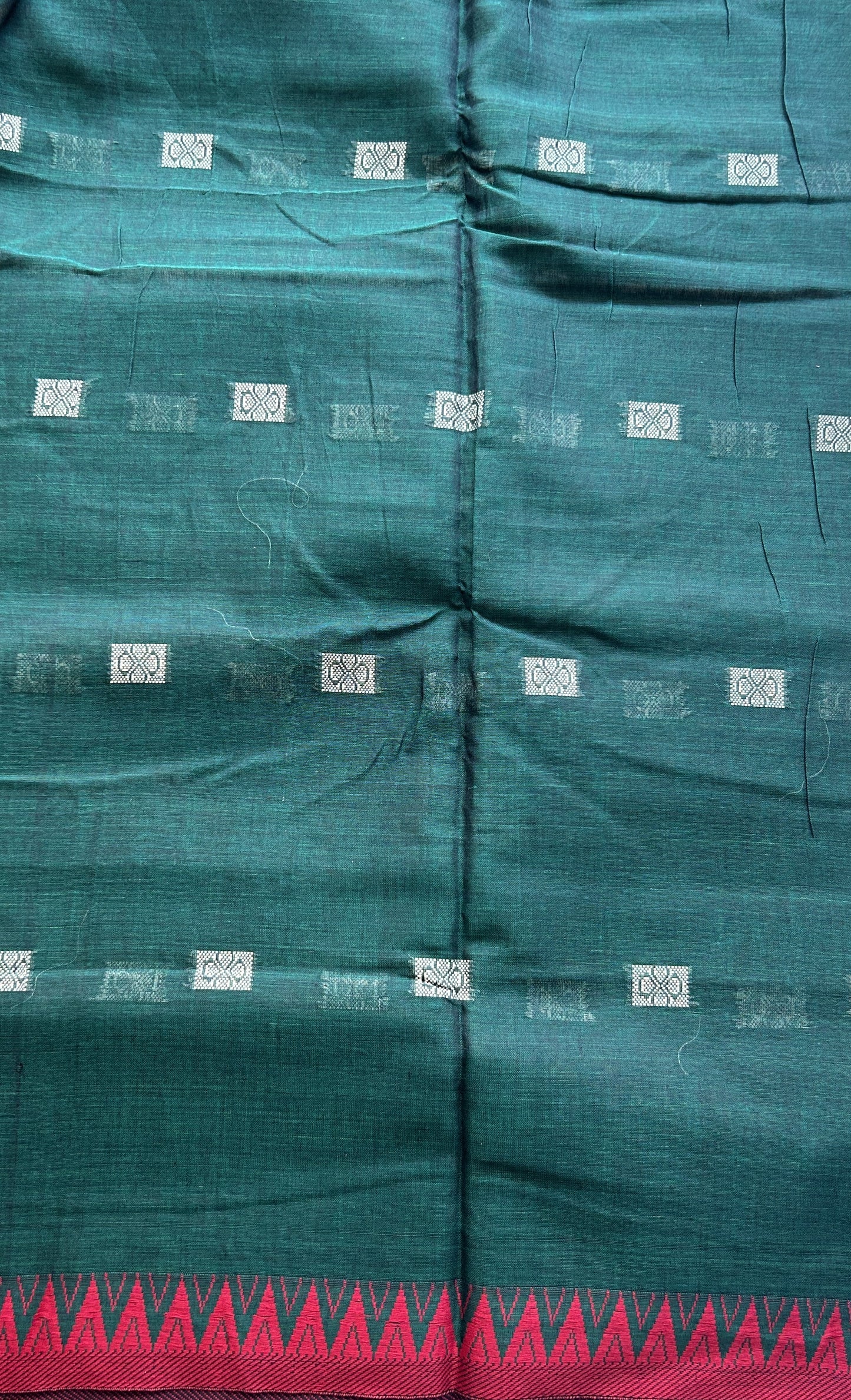 Narayanpet Cotton Buti Saree Dark Green Colored Complemented with a Thread Border. - Sampradaya Designer Studio