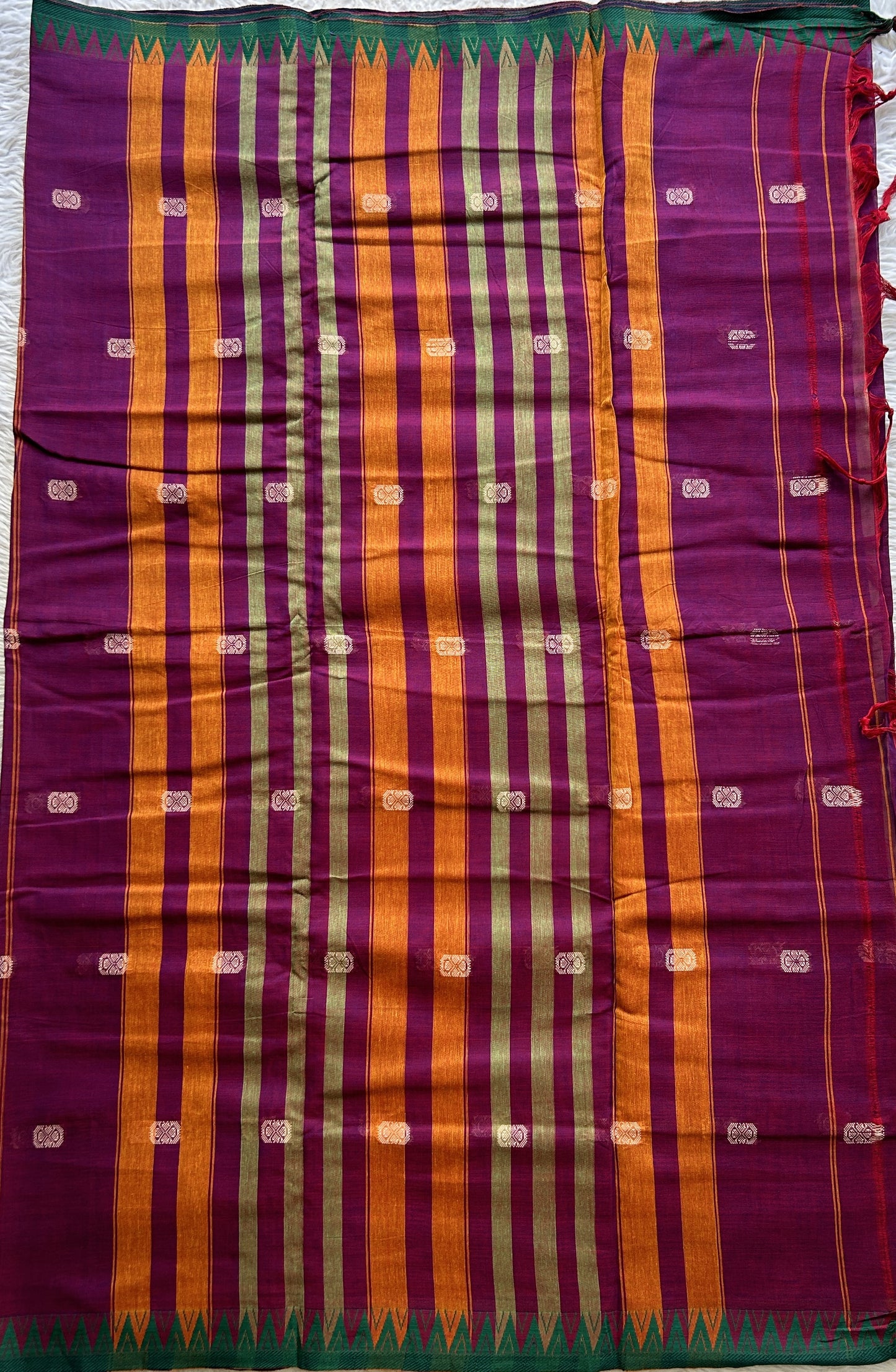 Narayanpet Cotton Buti Saree Purple Colored Complemented with a Thread Border. Ji - Sampradaya Designer Studio