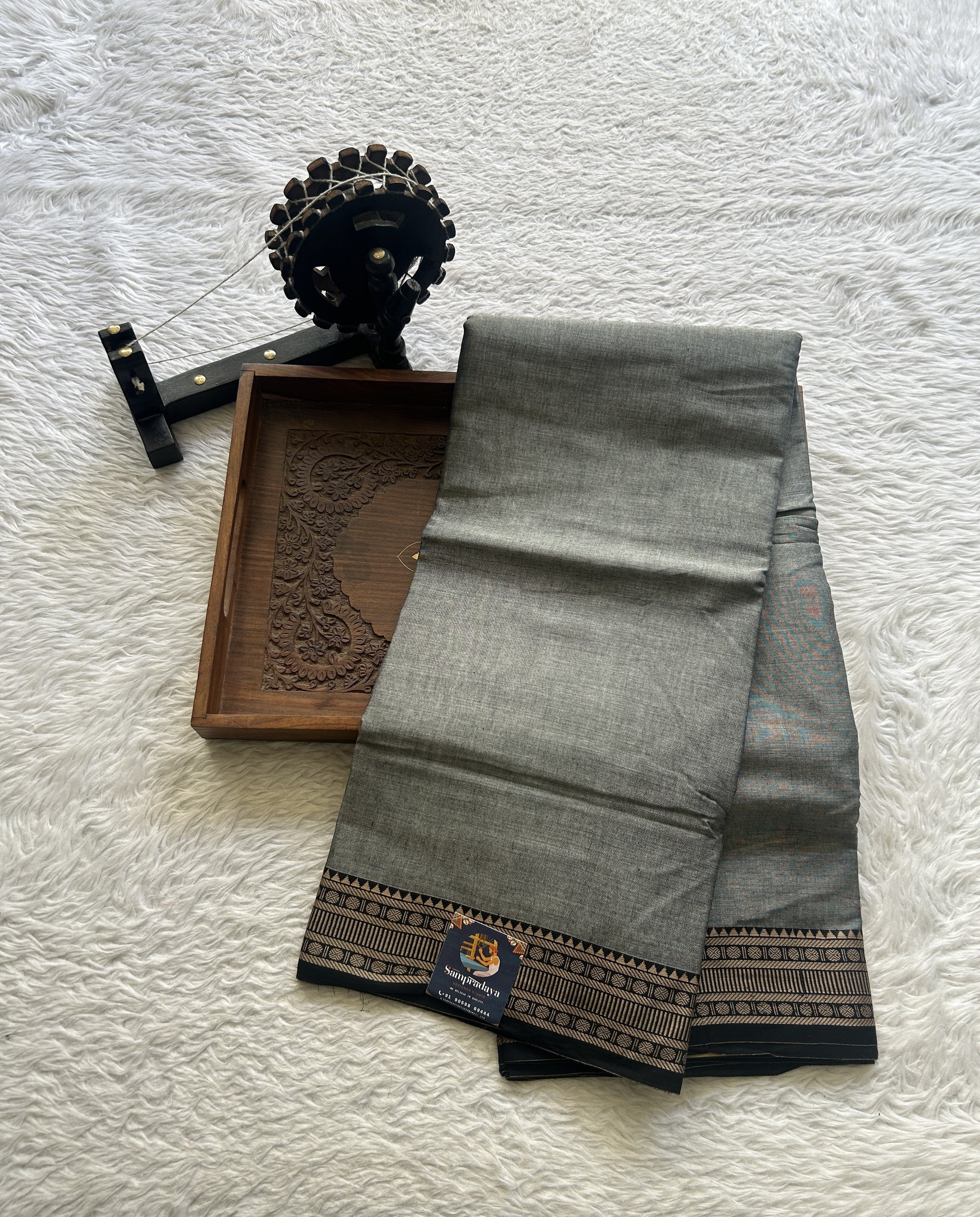 Narayanpet Cotton Saree Ash Colored Complemented with a Black Thread Border. - Sampradaya Designer Studio