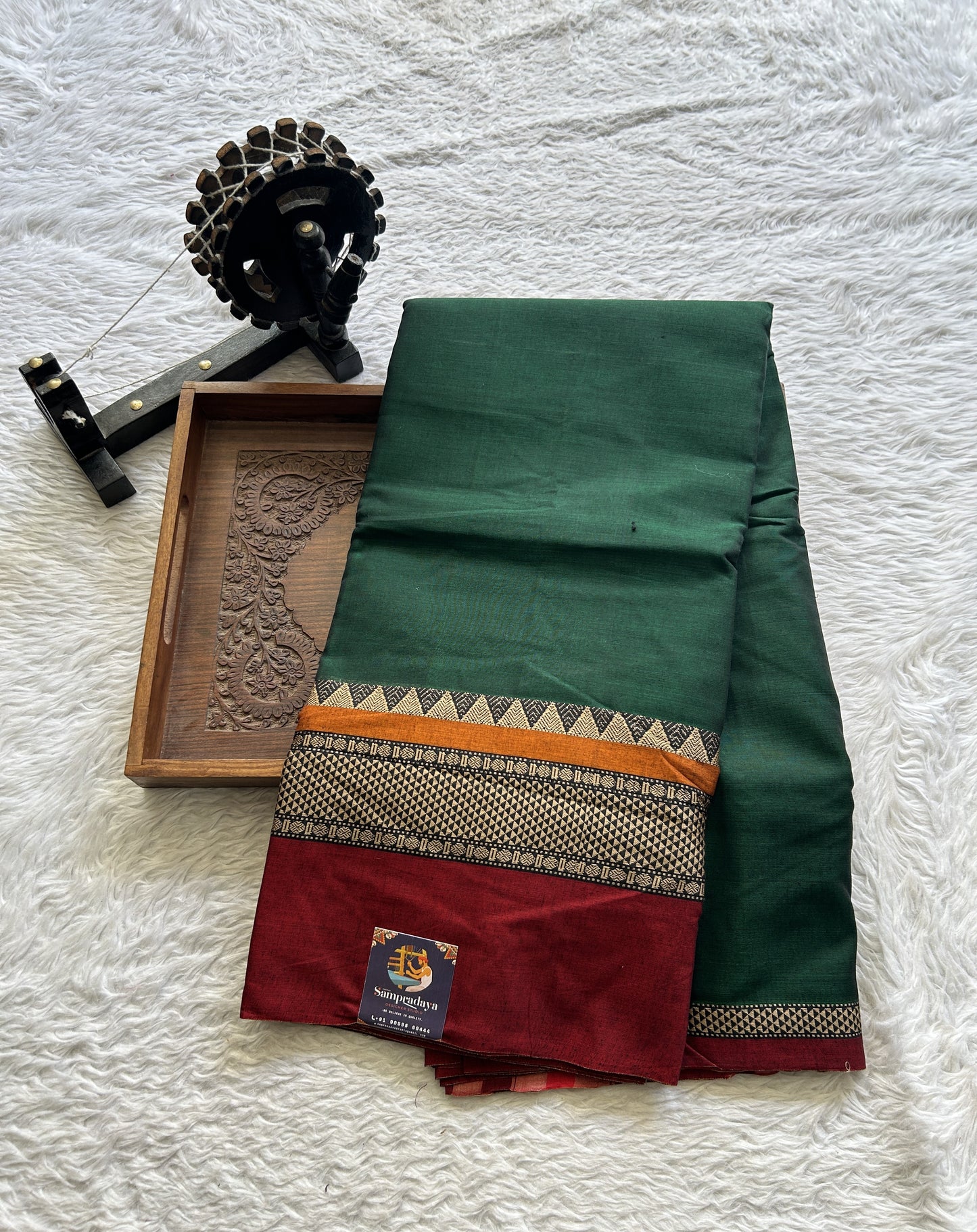 Narayanpet Cotton Saree Dark Green Colored Complemented with a Double Border. - Sampradaya Designer Studio