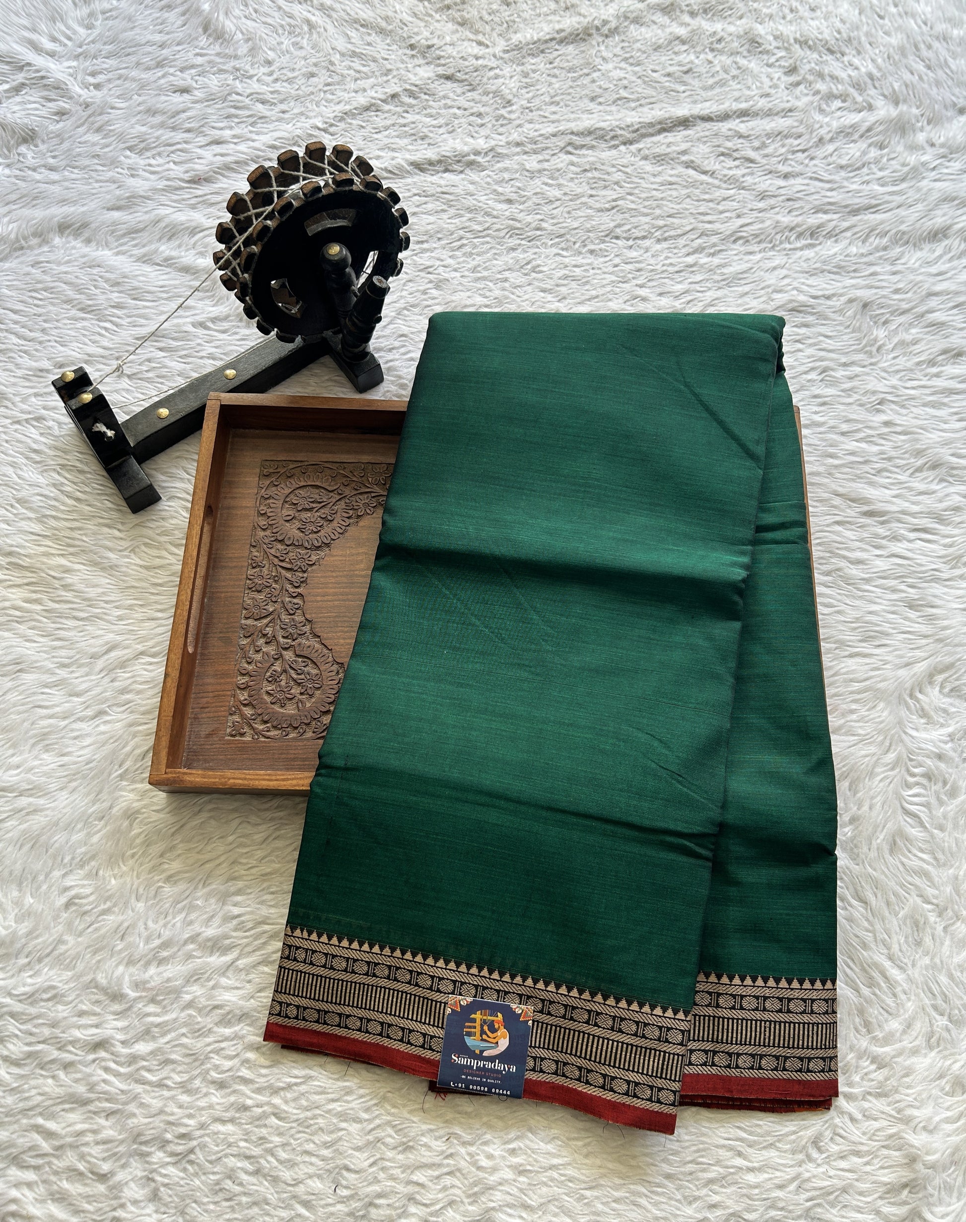 Narayanpet Cotton Saree Forest Green Colored Complemented with a Thread Border. - Sampradaya Designer Studio