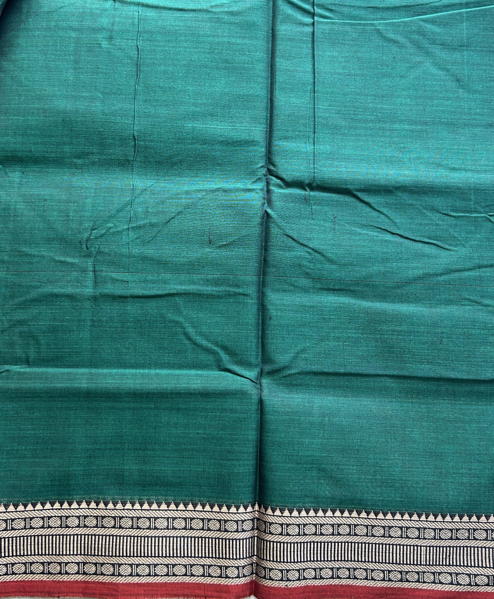 Narayanpet Cotton Saree Forest Green Colored Complemented with a Thread Border. - Sampradaya Designer Studio