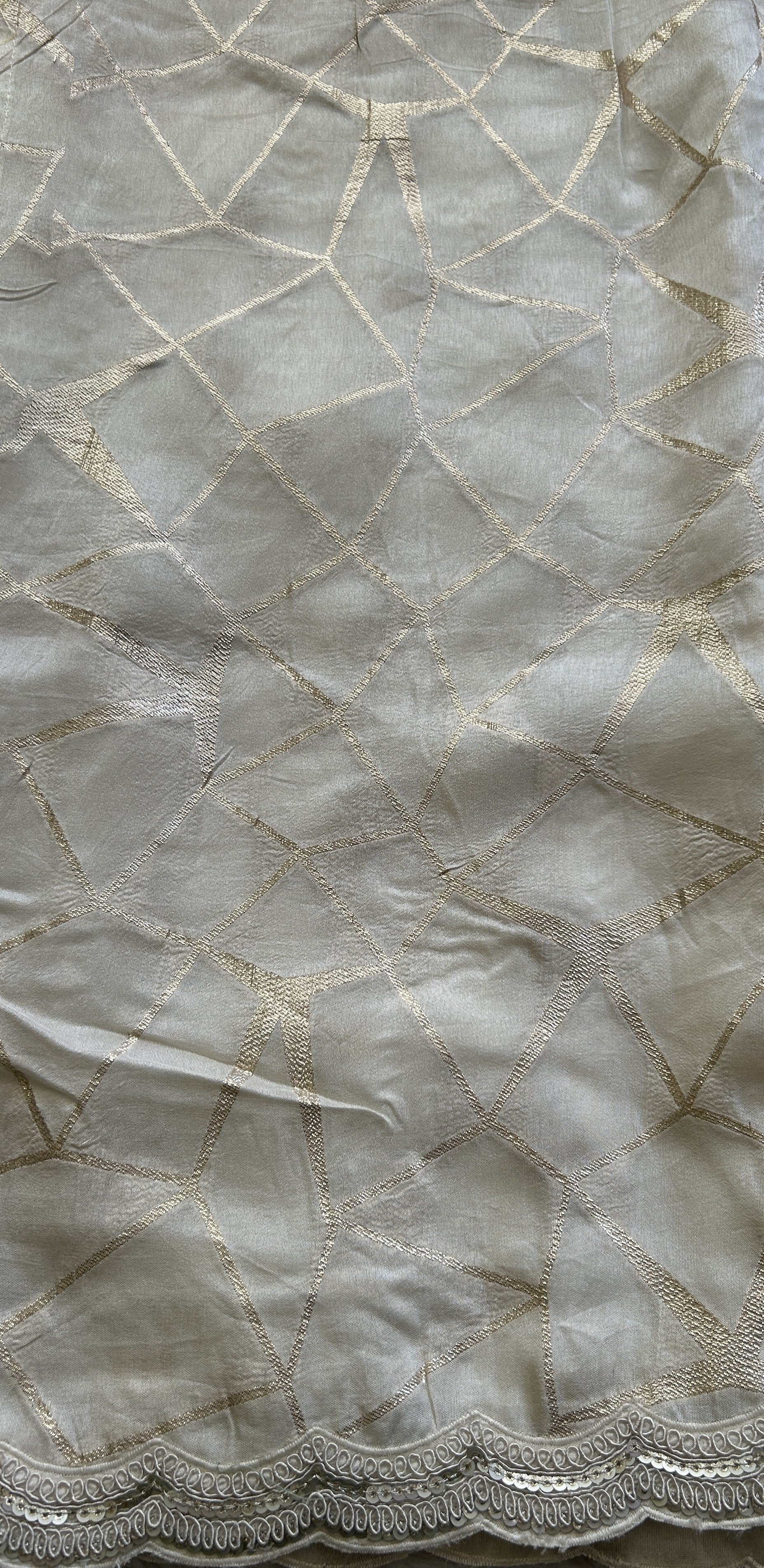 Banarasi Georgette Saree White Colored Complemented with a Lace border. - Sampradaya Designer Studio